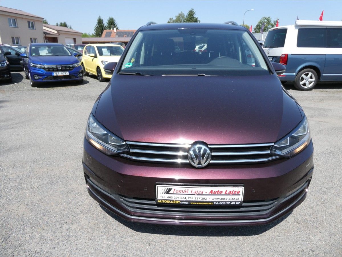 Volkswagen Touran, 1,4 TSi 110kW DSG, navi, závěs - fotka 4