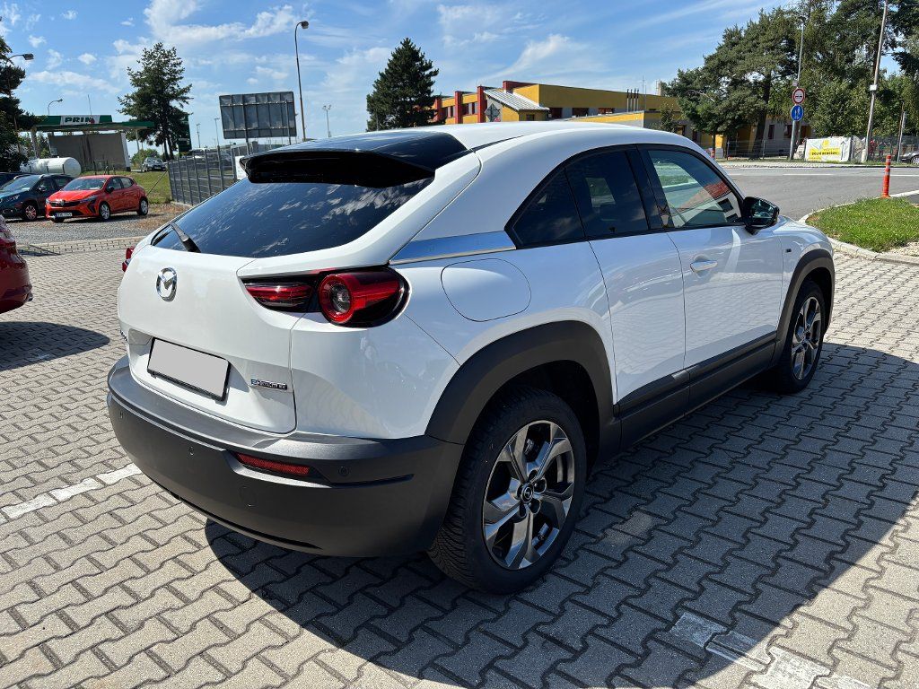 Mazda MX-30, EV 145k  AT  - tovární záruka - fotka 4
