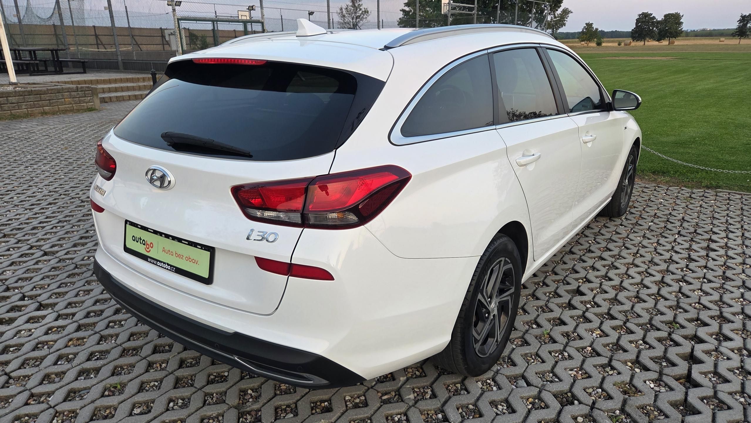 Hyundai i30, 1.5T-GDI, 118 kW, Smart,CZ,DPH - fotka 6