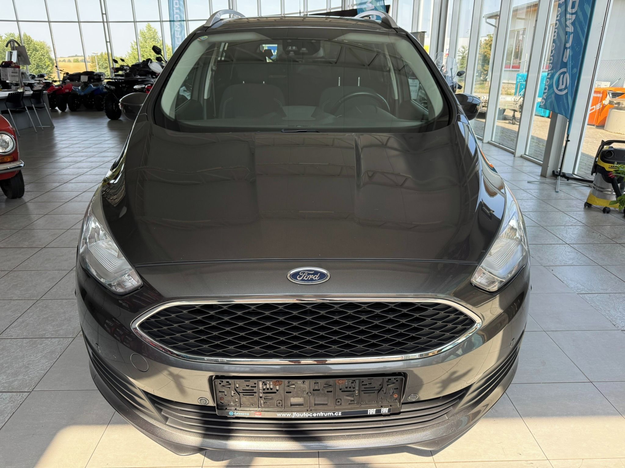 Ford Grand C-MAX, 1.0 EcoBoost 74 kW 1. majitel - fotka 2