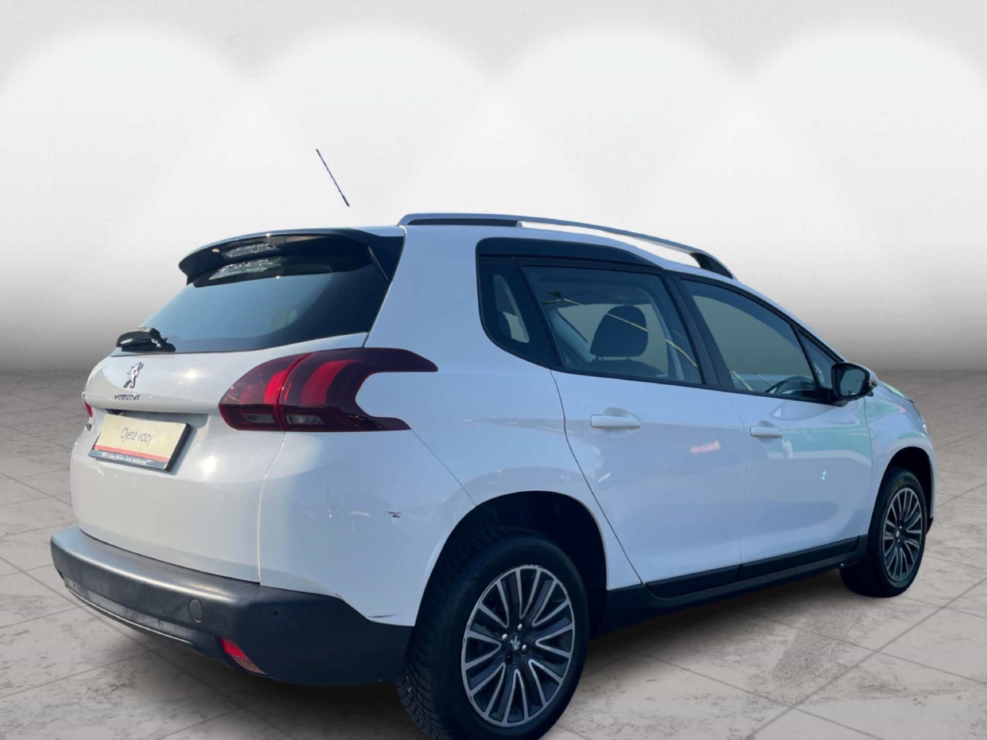 Peugeot 2008, 1.2 Active Pure Tech - fotka 2