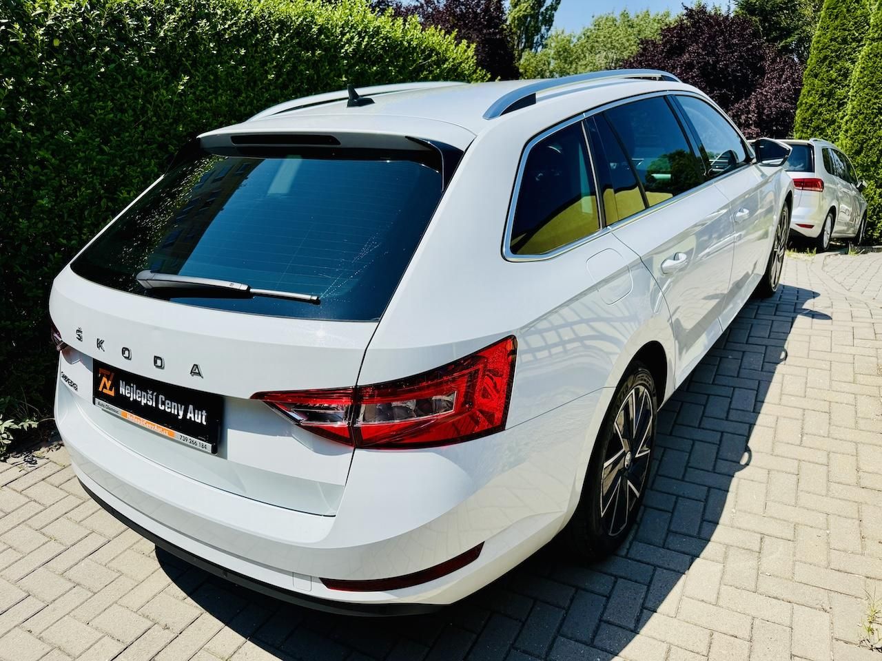 Škoda Superb, 2,0TDi 110kW STYLE DSG TAŽNÉ - fotka 5
