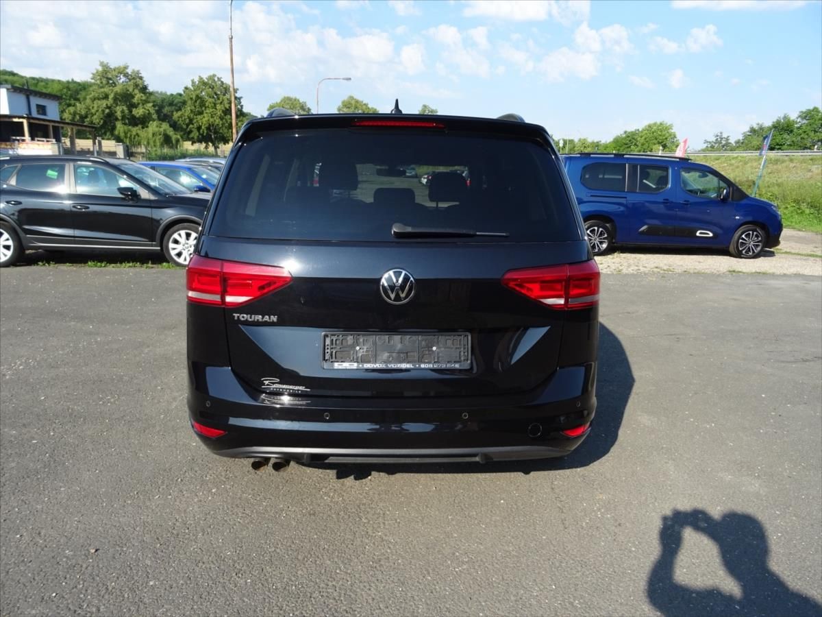 Volkswagen Touran, 2,0 TDi 110 kW DSG - fotka 6