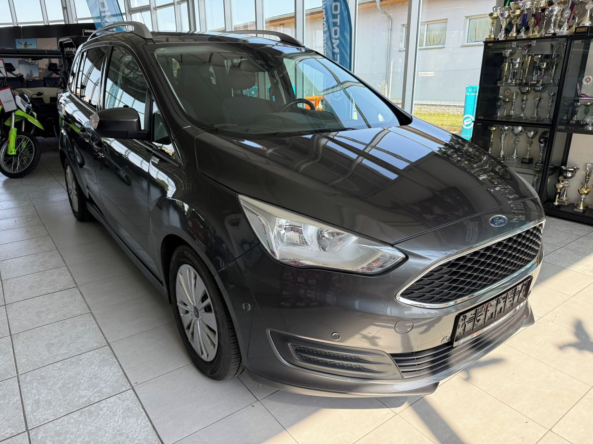 Ford Grand C-MAX, 1.0 EcoBoost 74 kW 1. majitel