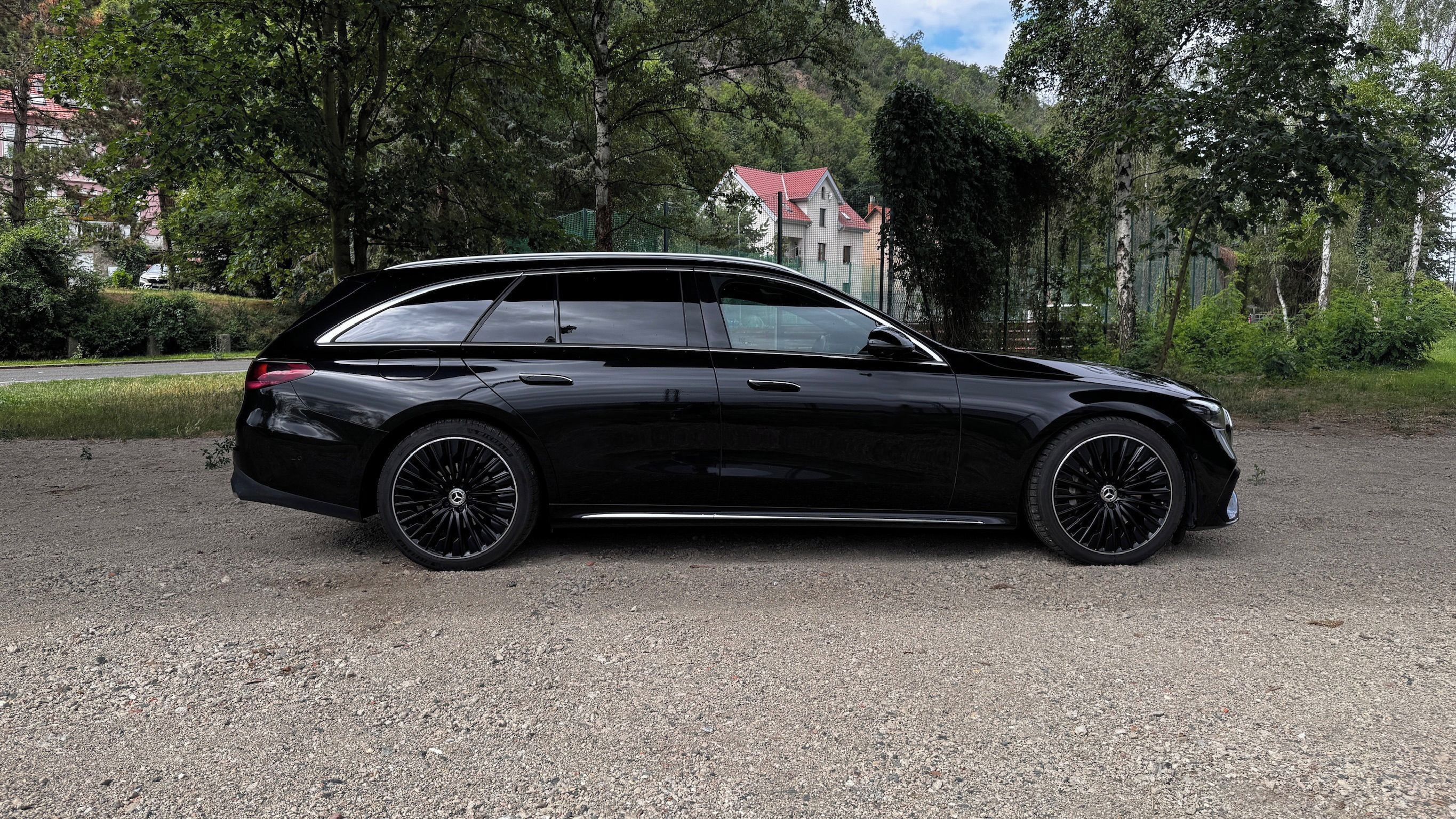 Mercedes-Benz Třídy E, E220d, AMG, záruka, panorama - fotka 5