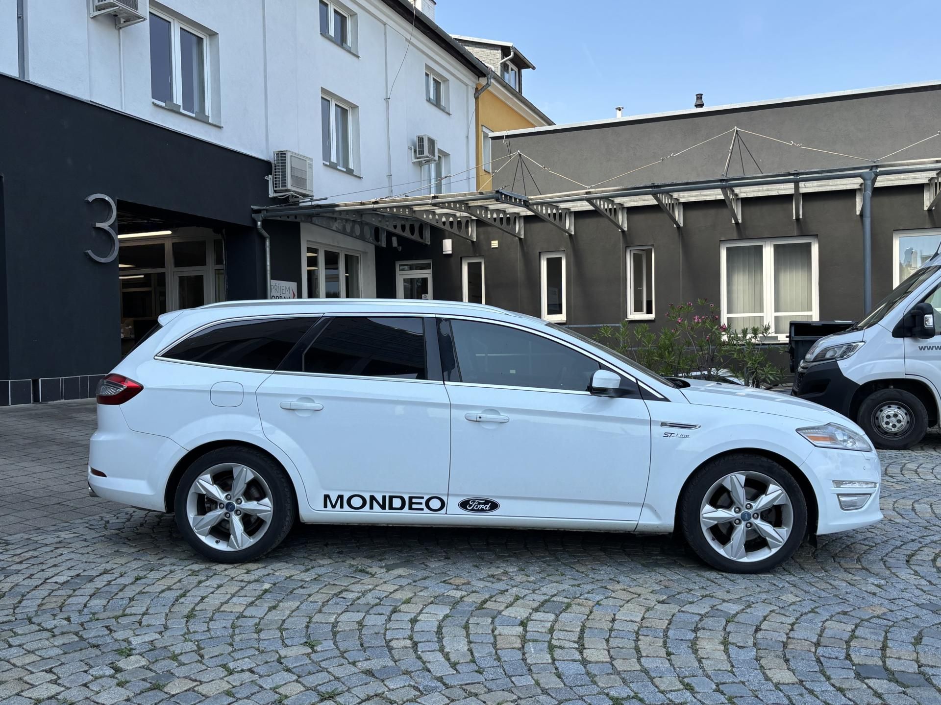 Ford Mondeo, 2,2 TDCi - fotka 4