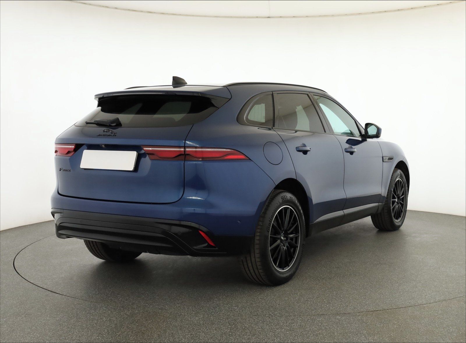 Jaguar F-Pace, D200 AWD, 4X4, Automat - fotka 5