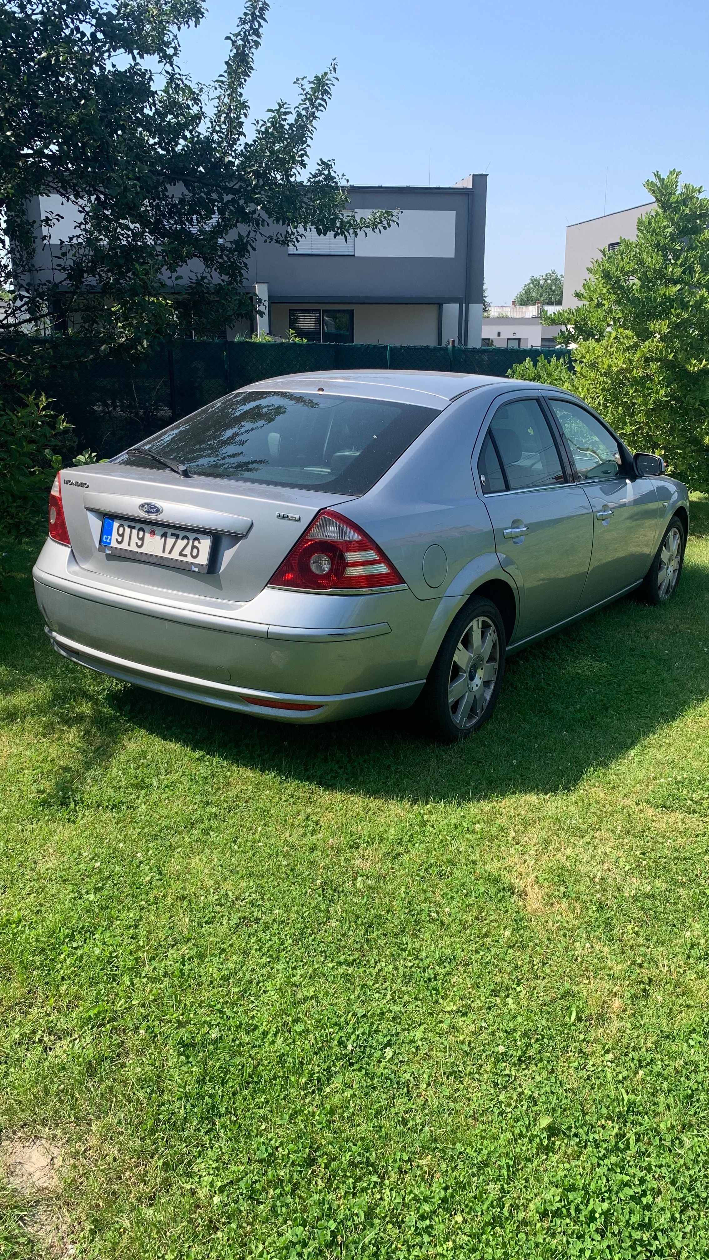 Ford Mondeo - fotka 2