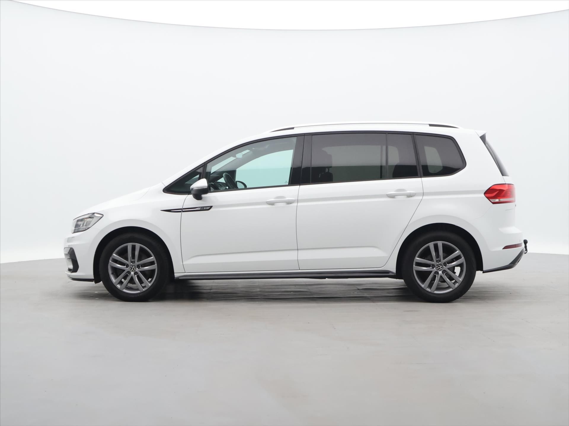 Volkswagen Touran, 1,5 TSI 110kW DSG R-line DPH - fotka 4