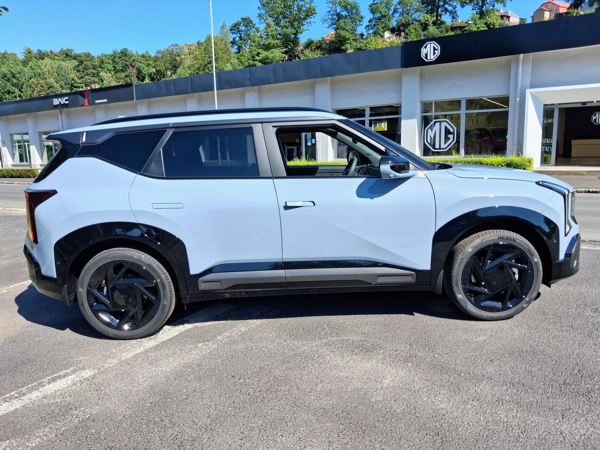 Kia Seltos, X-LINE 1.6 T-GDI 4x4 7DCT+COMF - fotka 4