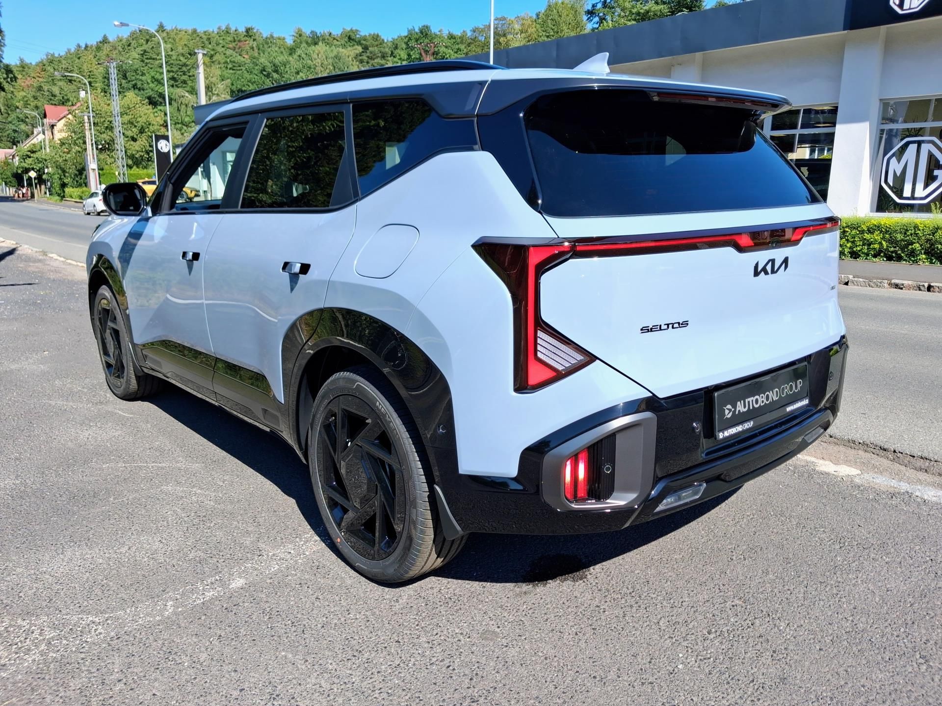 Kia Seltos, X-LINE 1.6 T-GDI 4x4 7DCT+COMF - fotka 6