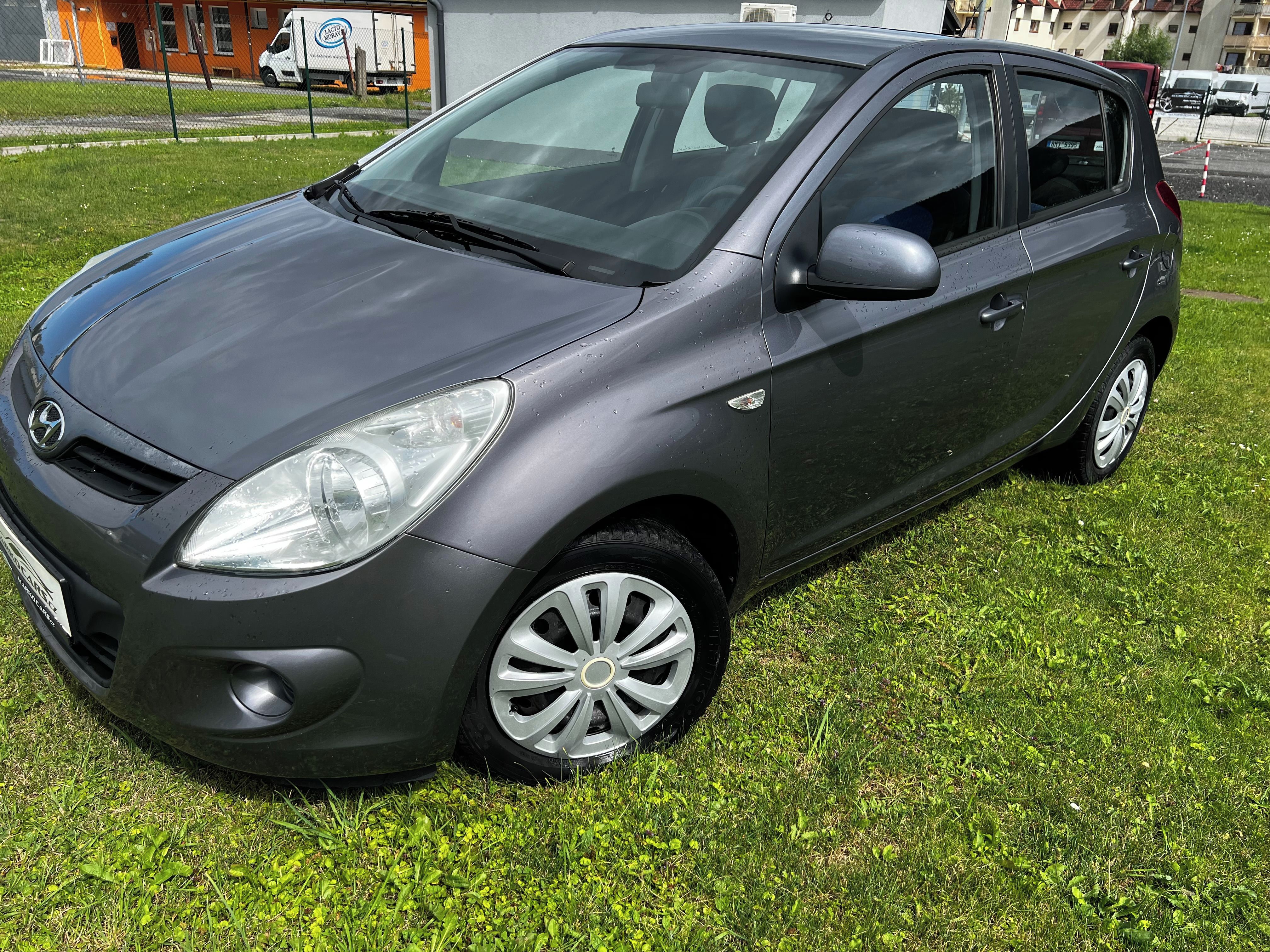 Hyundai i20, 1.3i KLIMA NÍZKÝ NÁJEZD