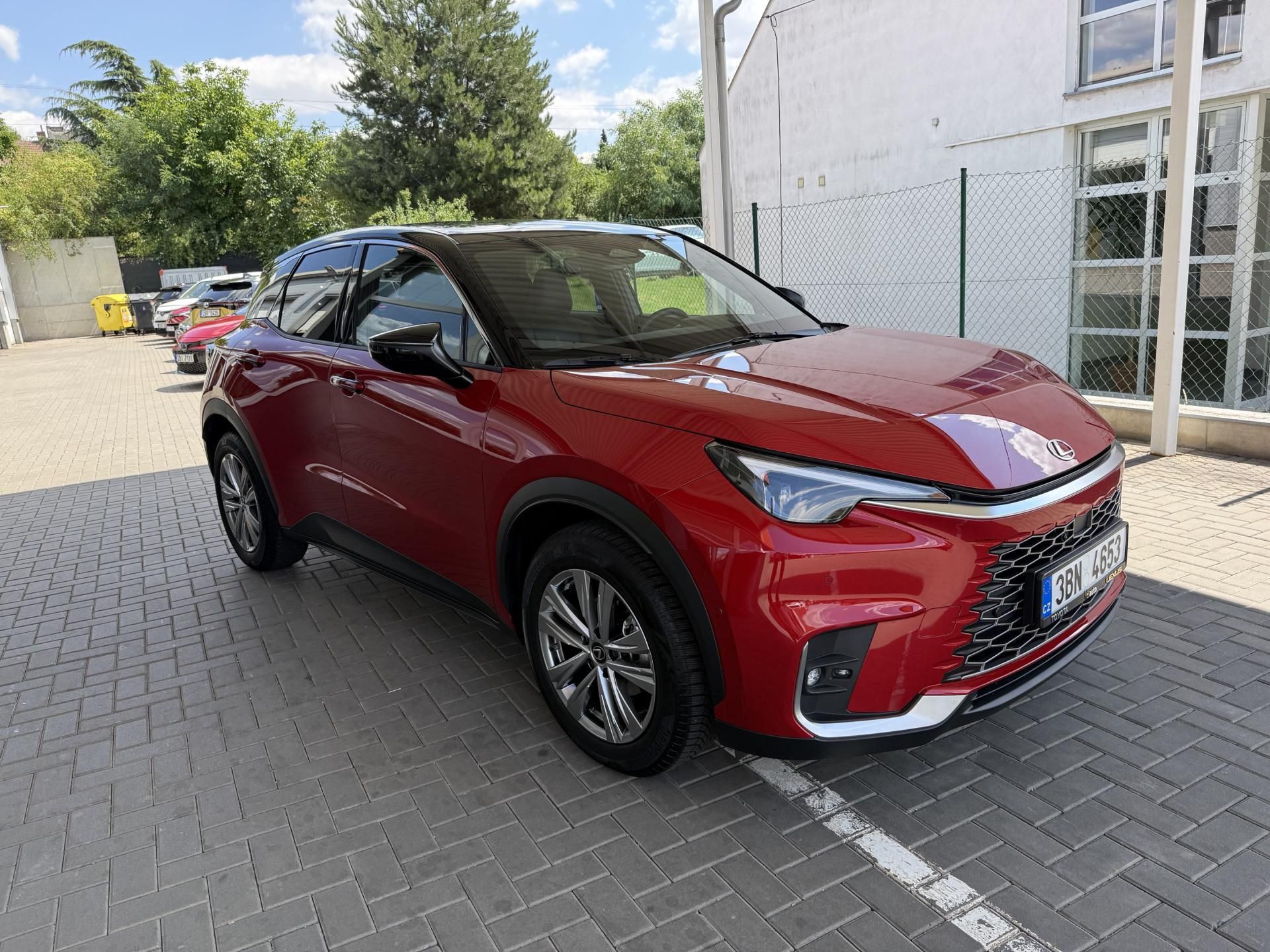 Lexus LBX, 1,5 Cool Advanced - fotka 3