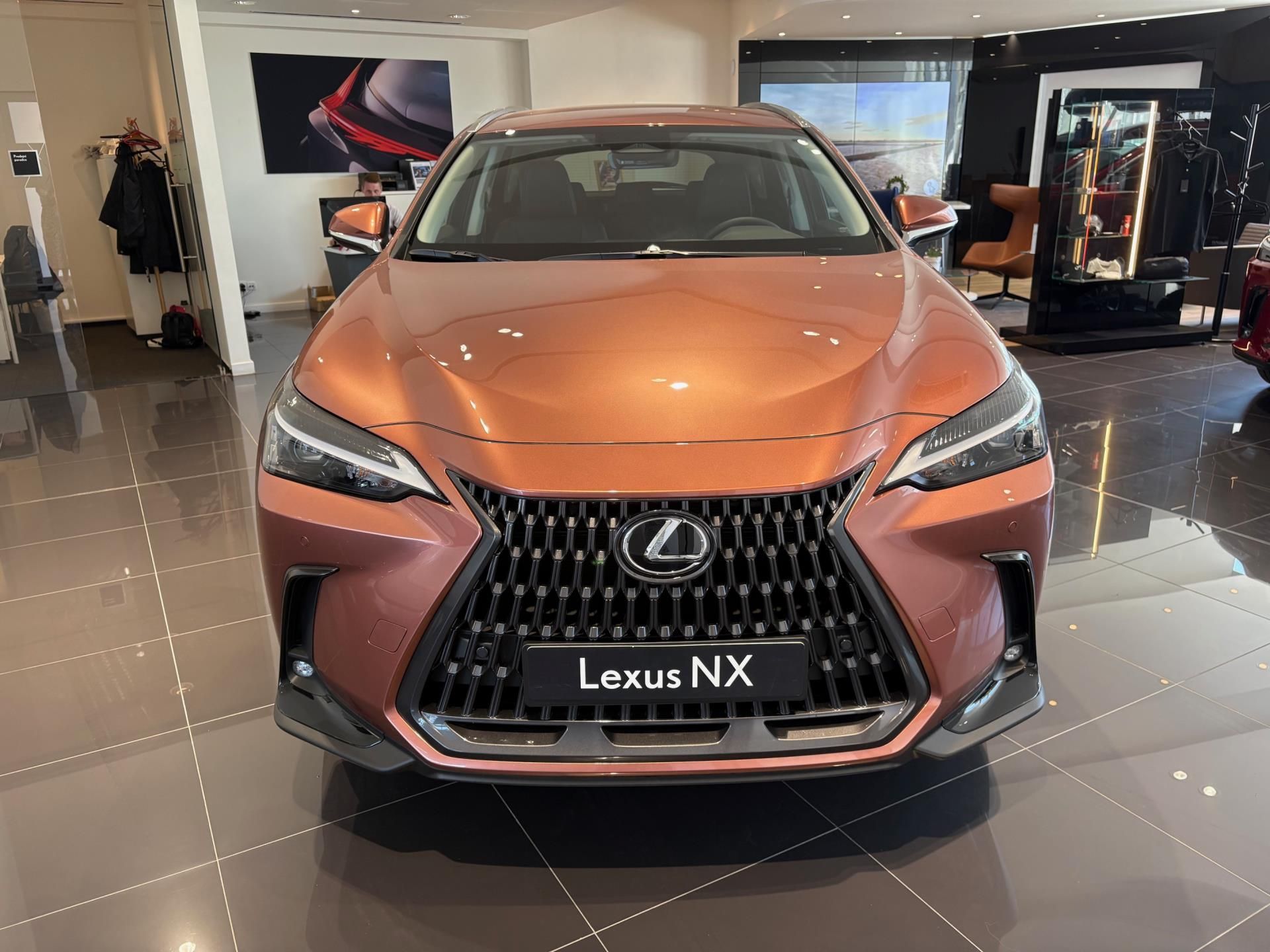 Lexus NX 350h, EXECUTIVE (2x4) - fotka 2