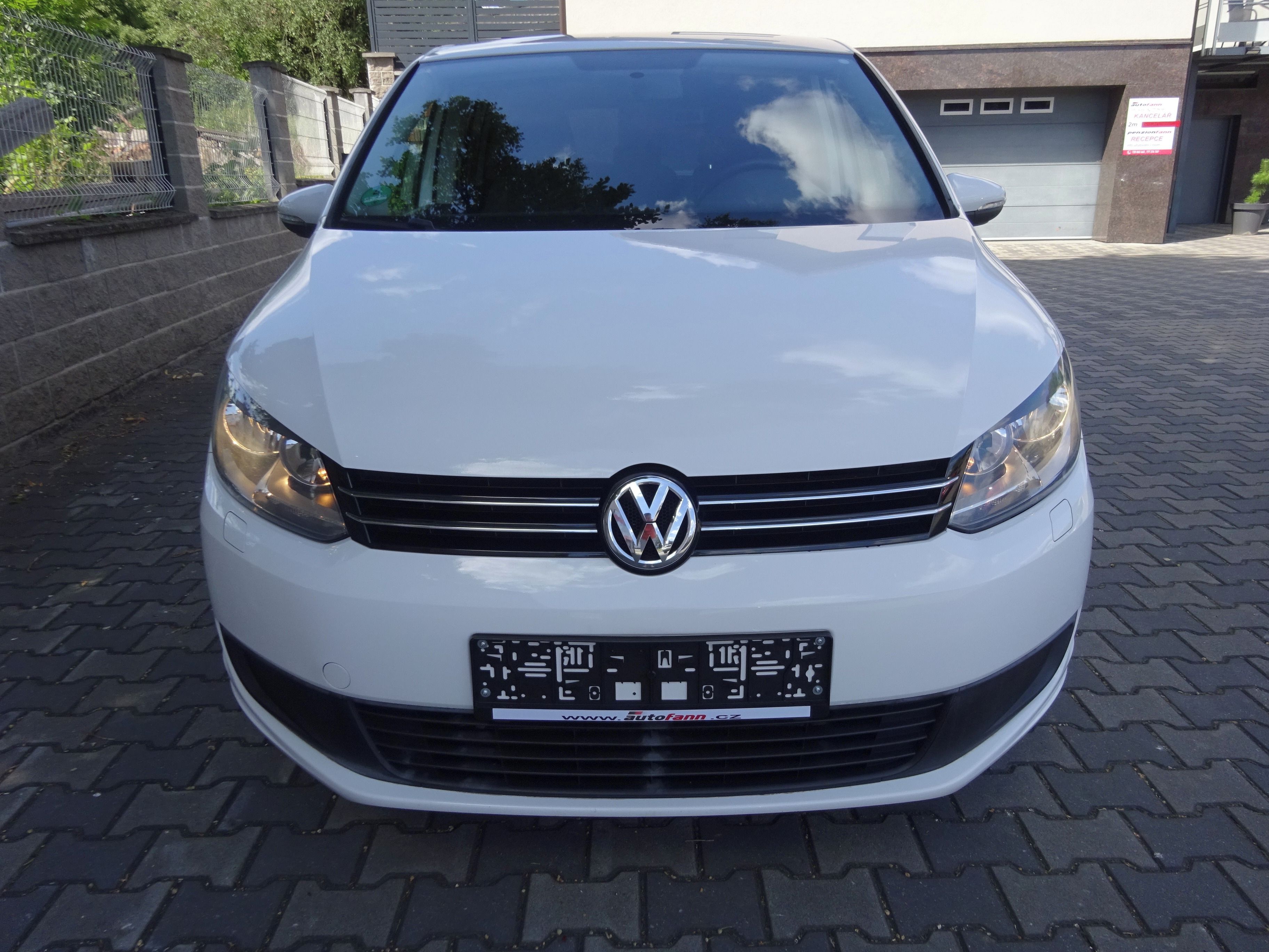 Volkswagen Touran, 1.4TSi 103kW. Servisní kniha. - fotka 2