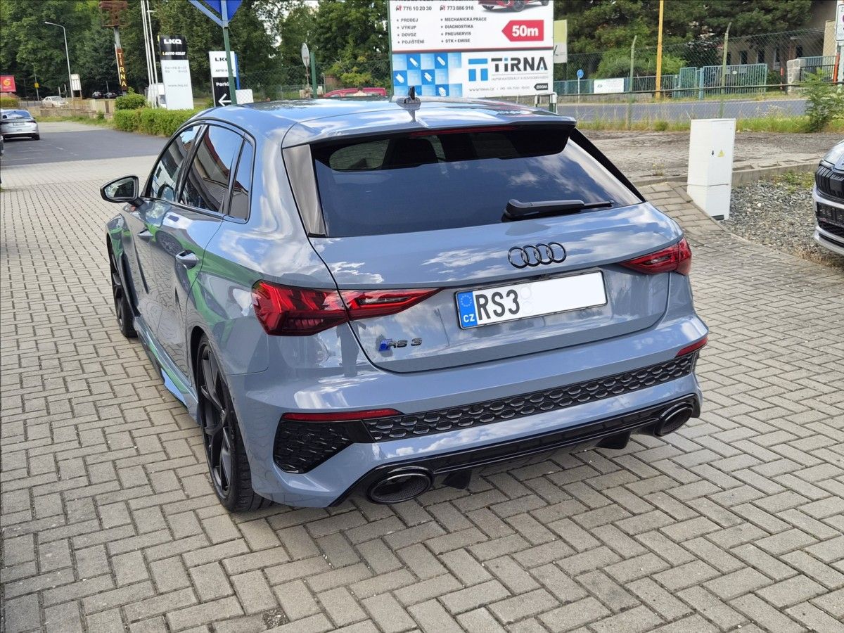 Audi RS3, 2,5 TFSi *DYNAMIC+*MATRIX*HUD* - fotka 2