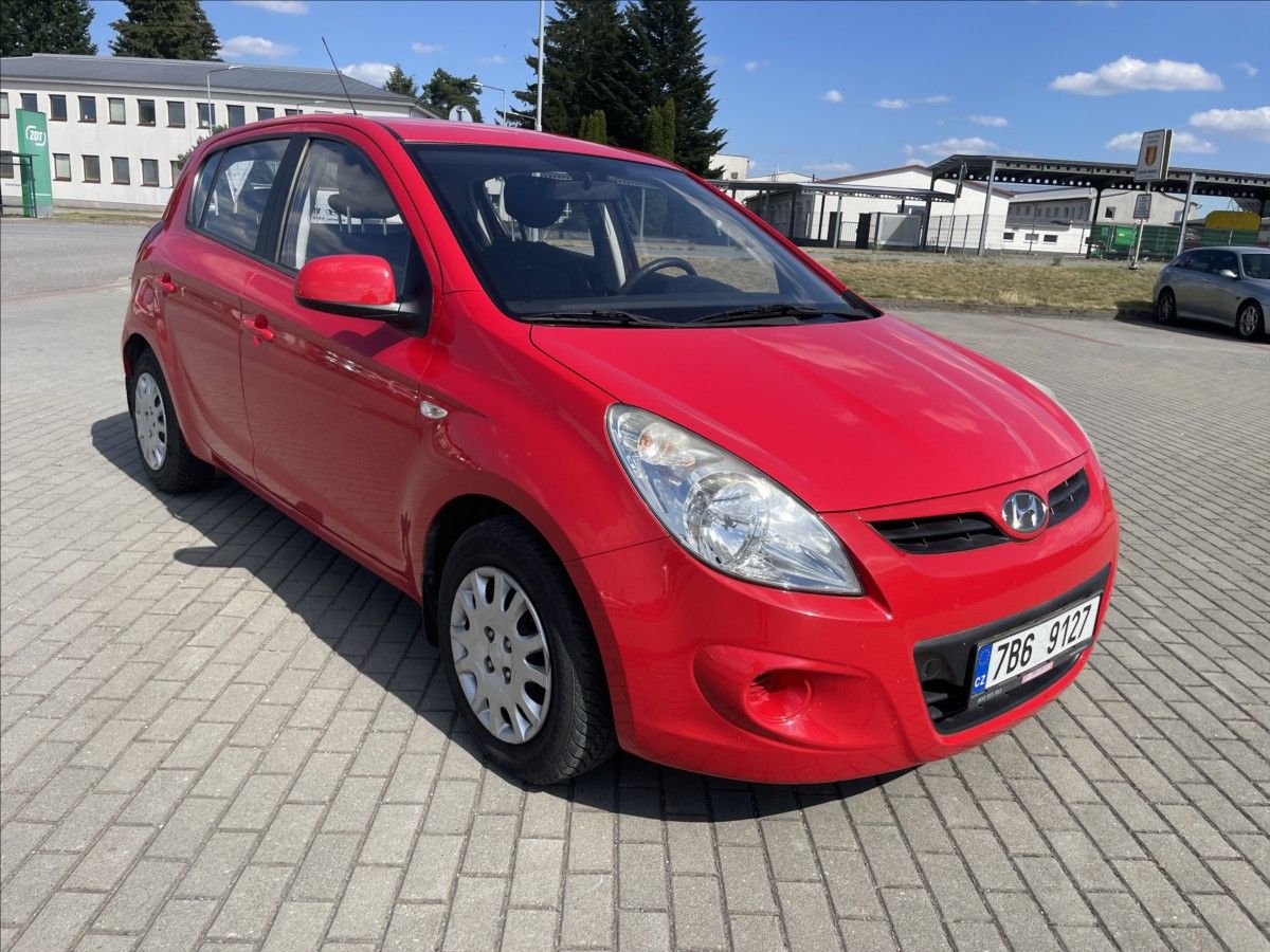 Hyundai i20, 1,4 i 73kw Automat, Klima, LPG - fotka 6