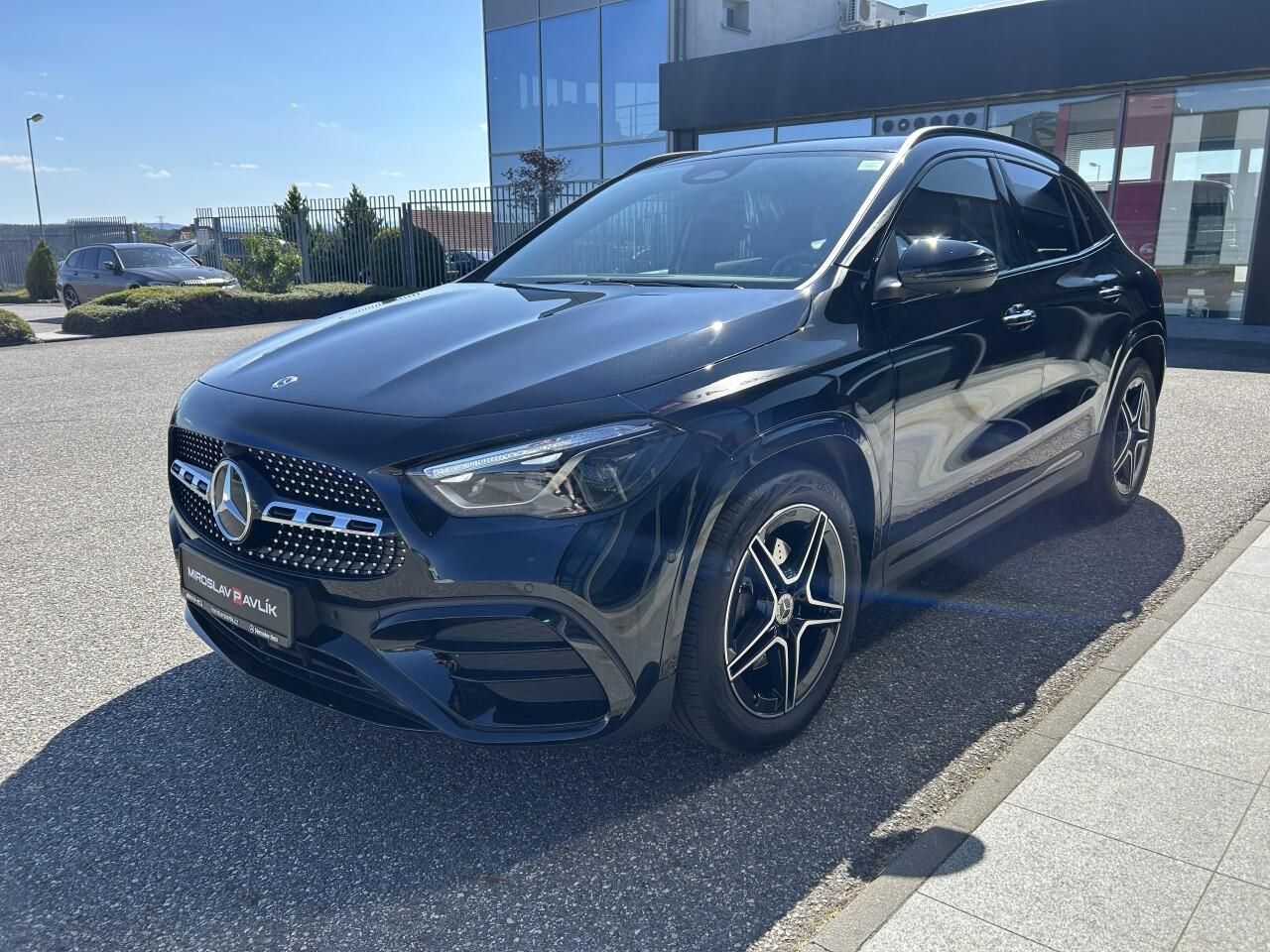 Mercedes-Benz GLA, 200d 4MATIC AMG Style Edition - fotka 3