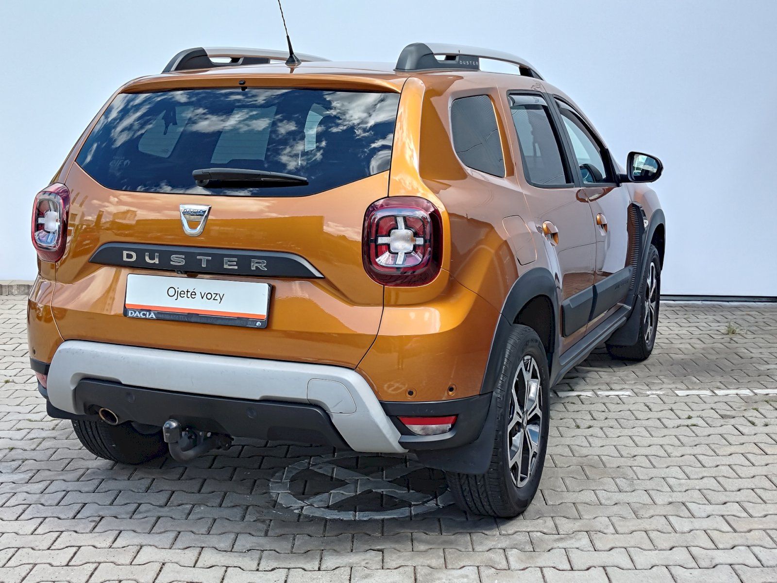 Dacia Duster, 1,6 16V 84kW/114PS !4x4! - fotka 2