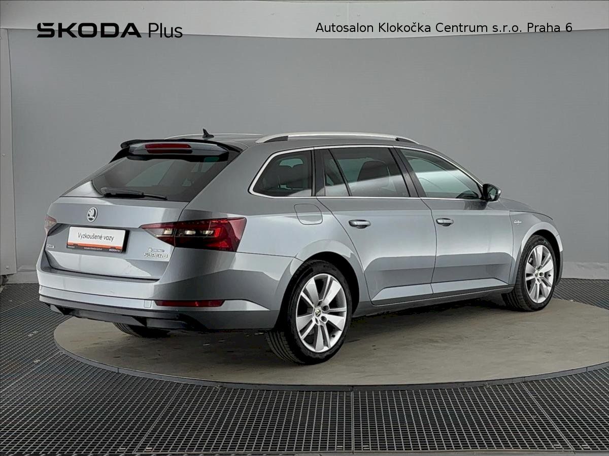 Škoda Superb, TDI110 kW Style Plus 6DSG - fotka 2