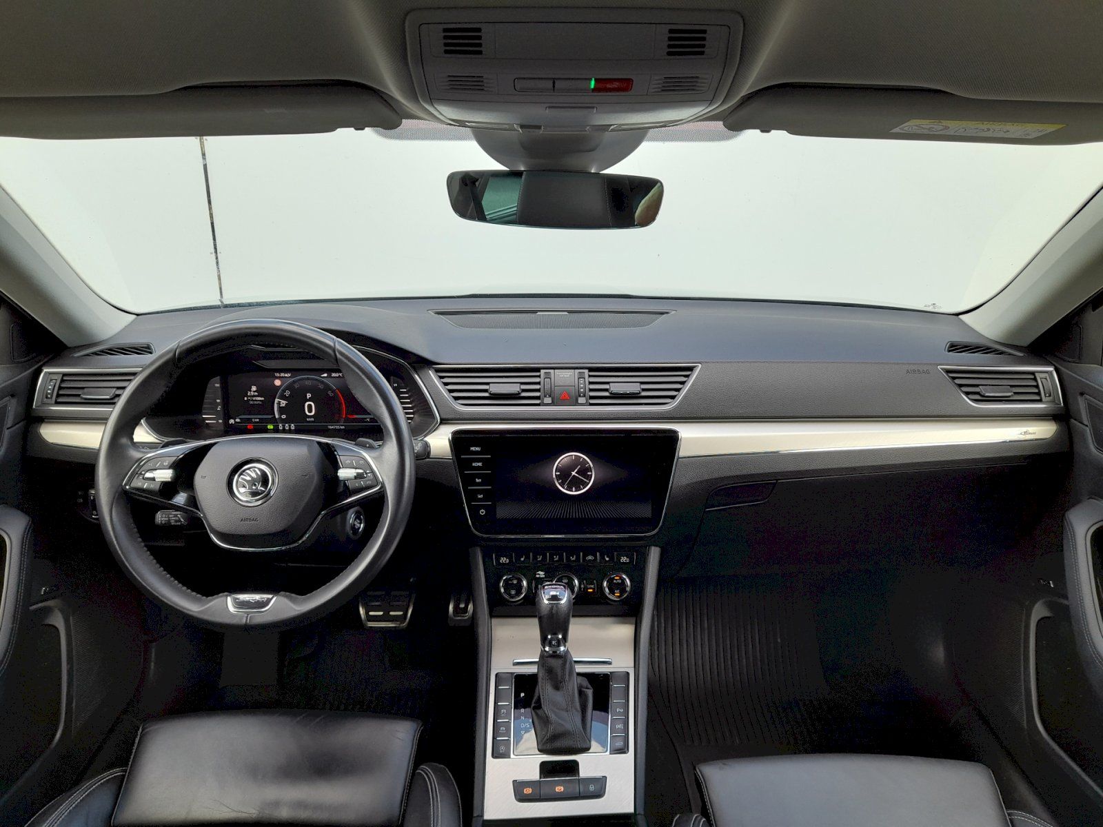 Škoda Superb, Combi L&K 2,0TSI 206 kW 7AP 4x - fotka 5
