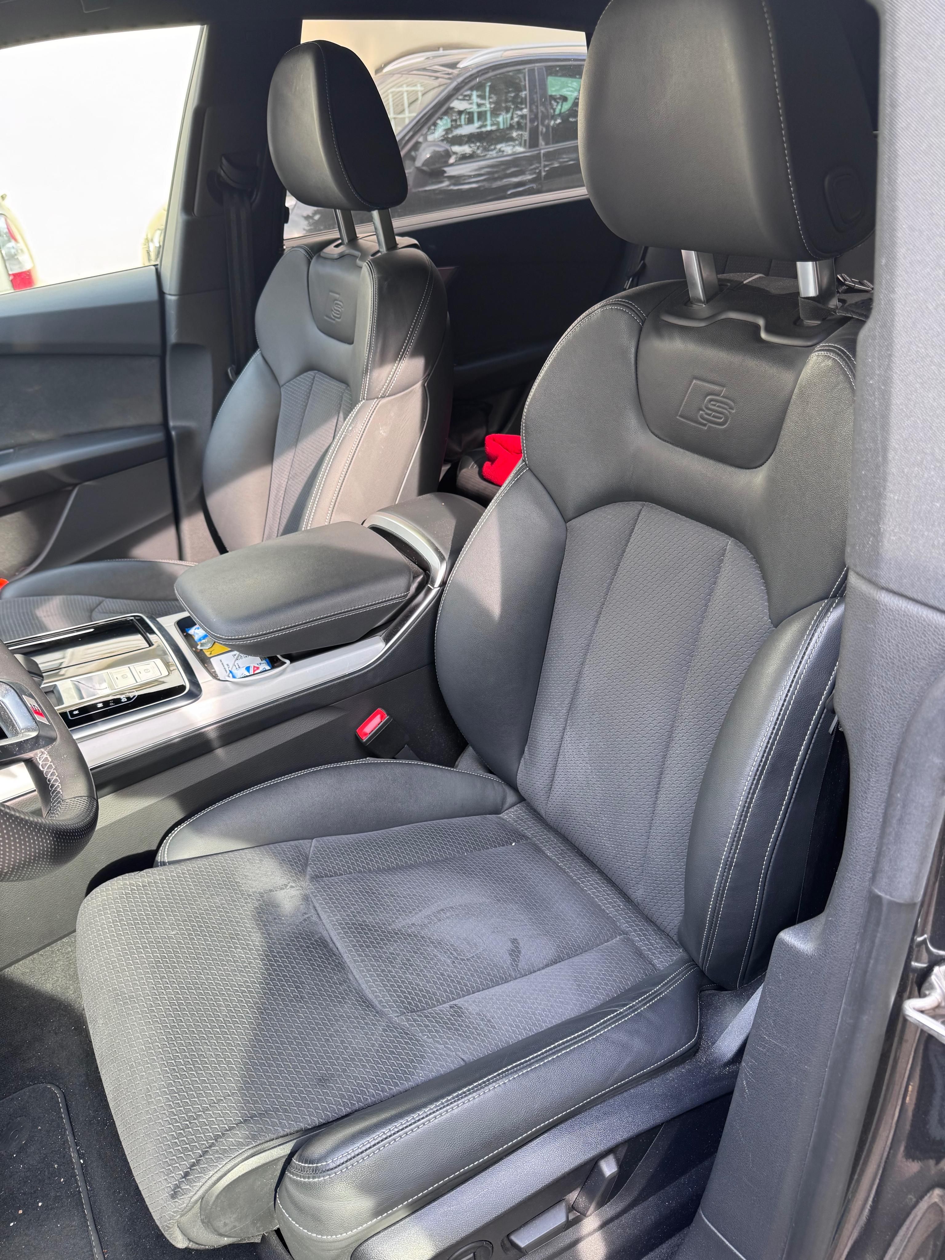 Audi Q8, Audi Q8 50 TDI quattro S line - fotka 4