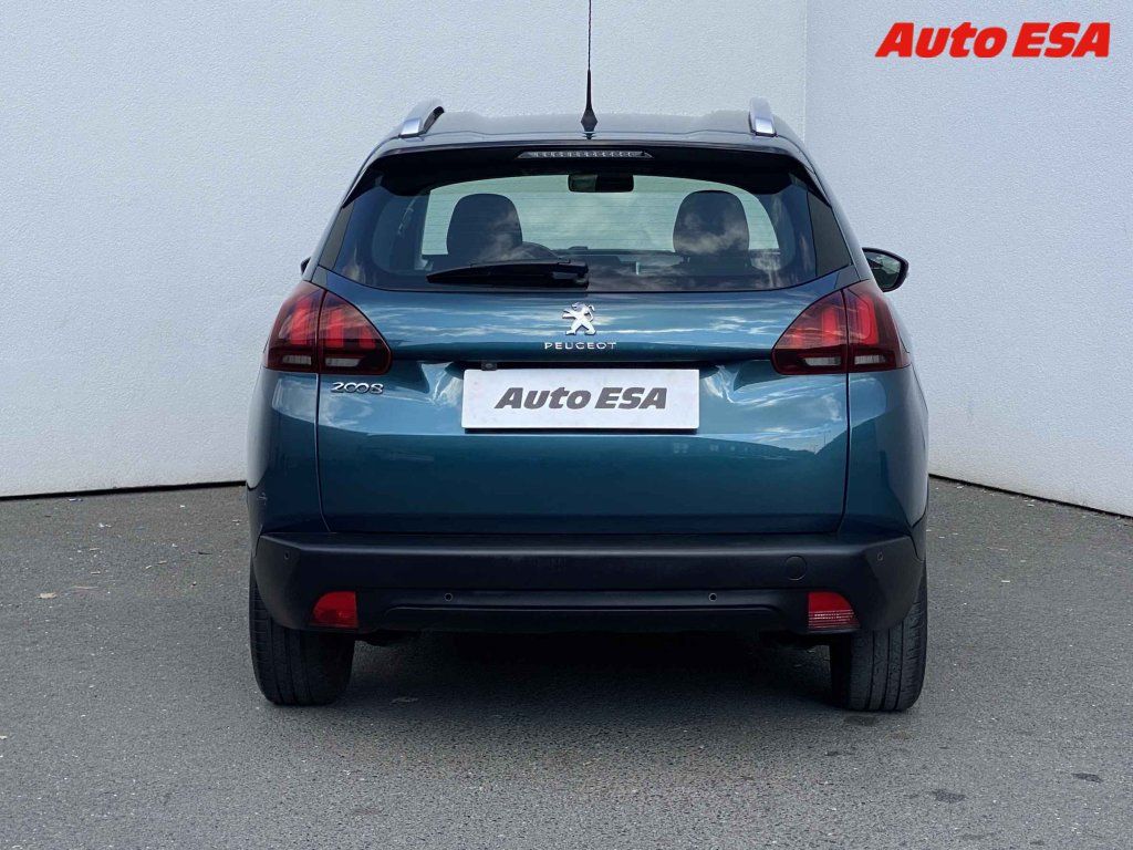 Peugeot 2008, 1.2 PT,1.maj,ČR,Active - fotka 5