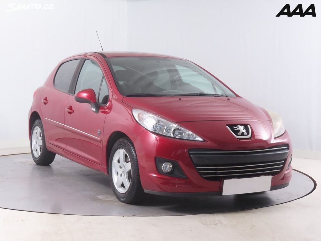 Peugeot 207, 1.4, Serv.kniha, po STK