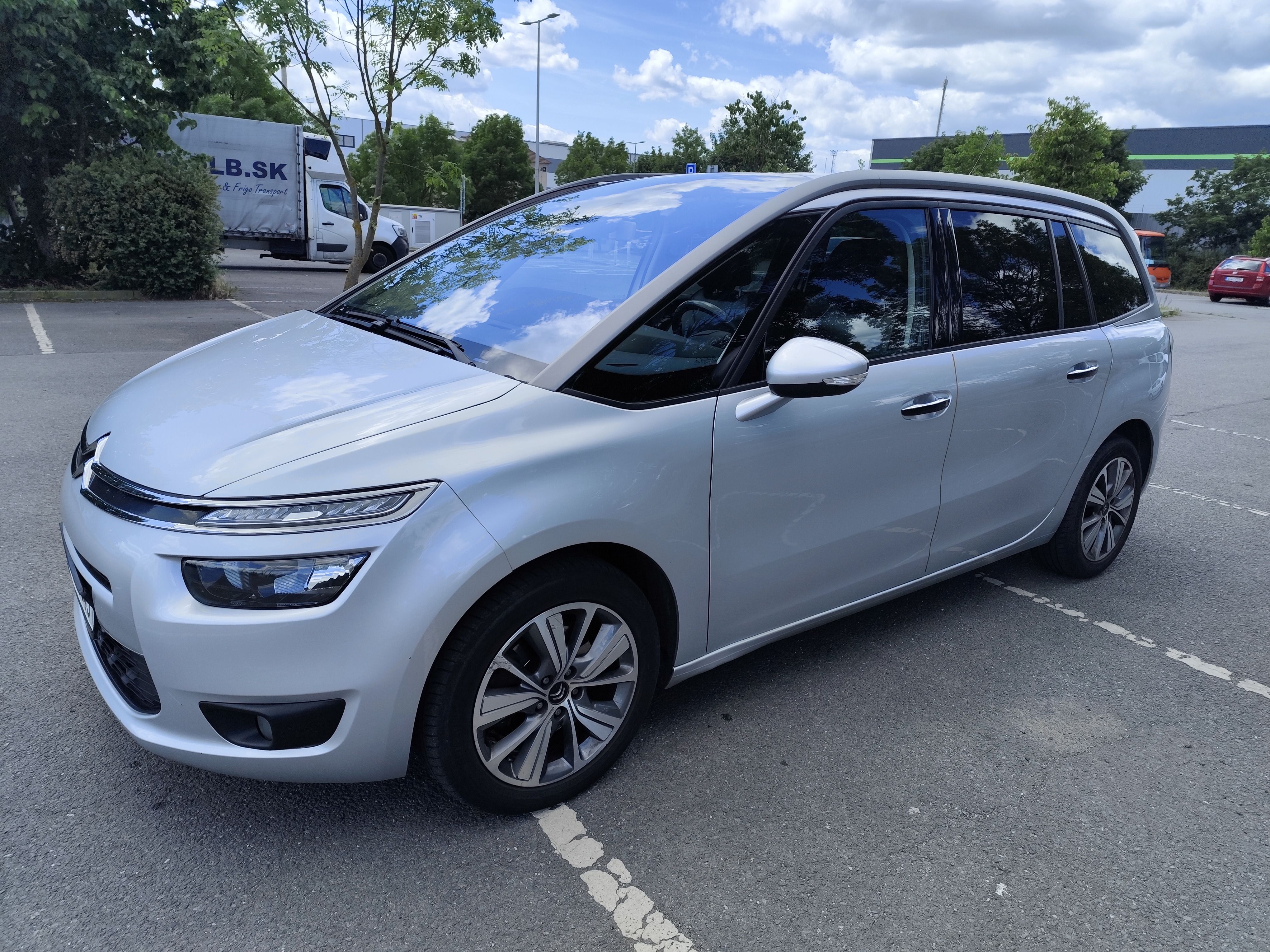 Citroën C4 Picasso, 5-ti místný - fotka 2