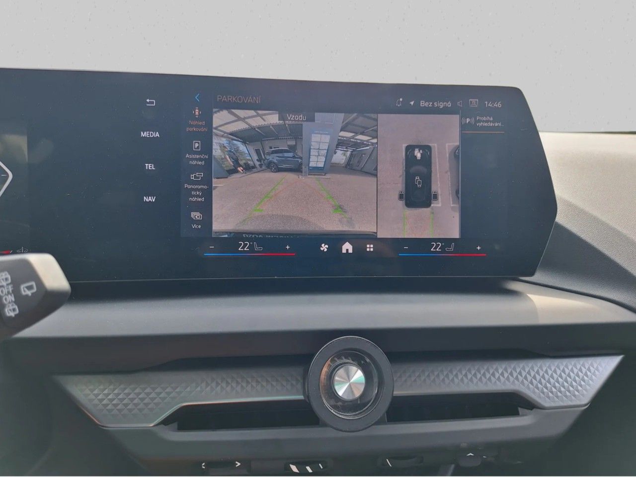 BMW Řada 1, 116 AT Driving Assistant Pro - fotka 4
