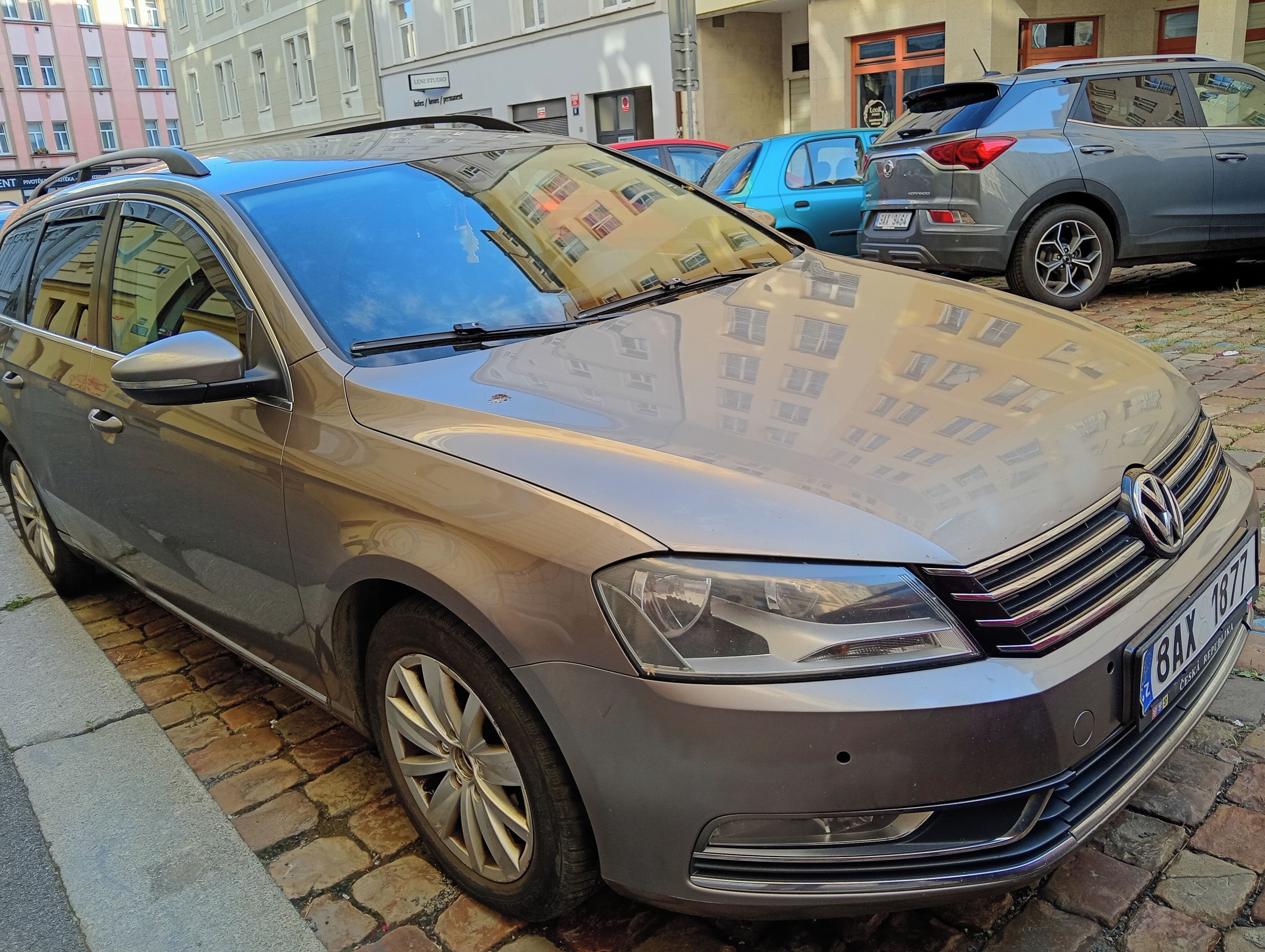 Volkswagen Passat Variant - fotka 3