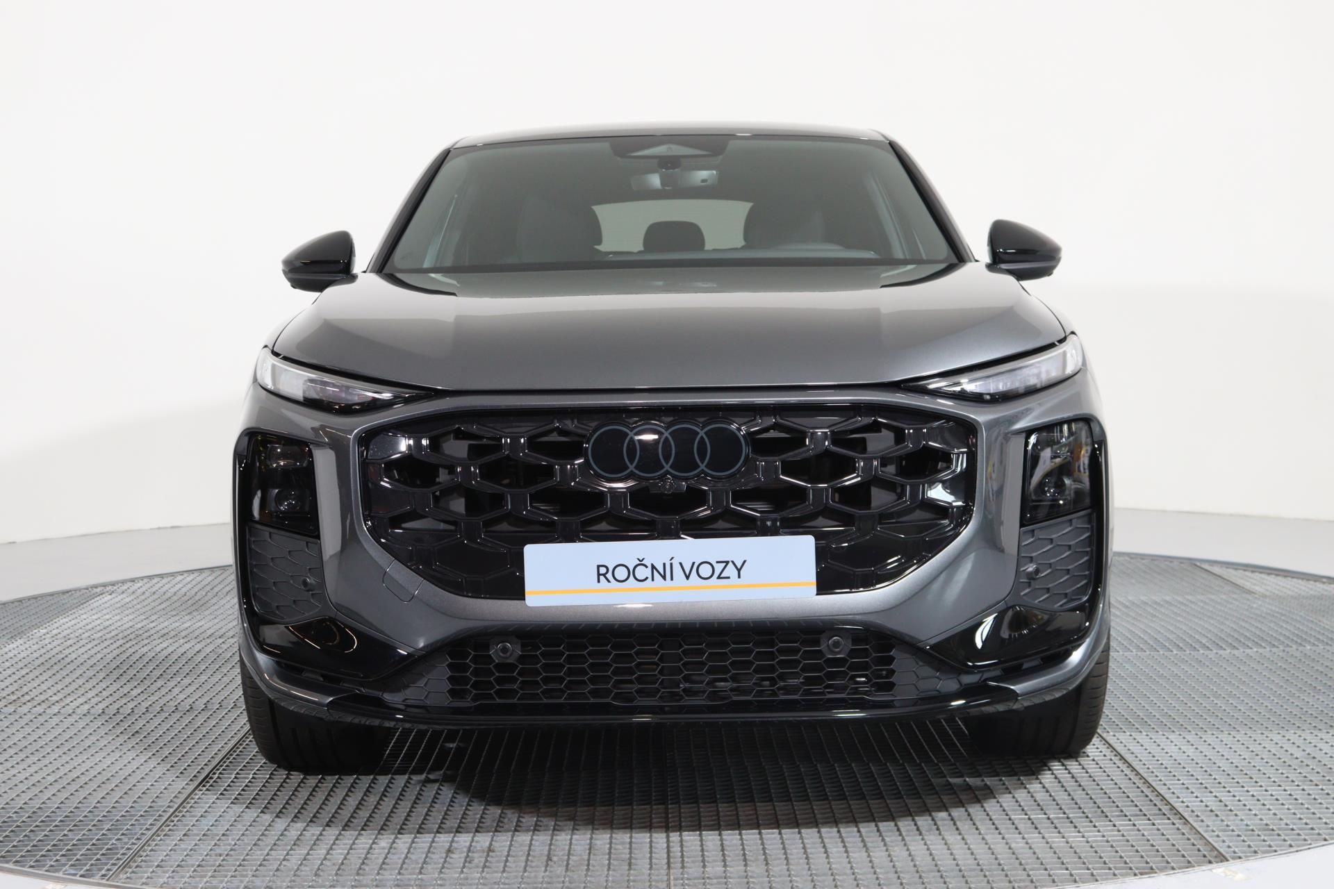 Audi Q3, Spb TFSI quattro Stronic - fotka 2