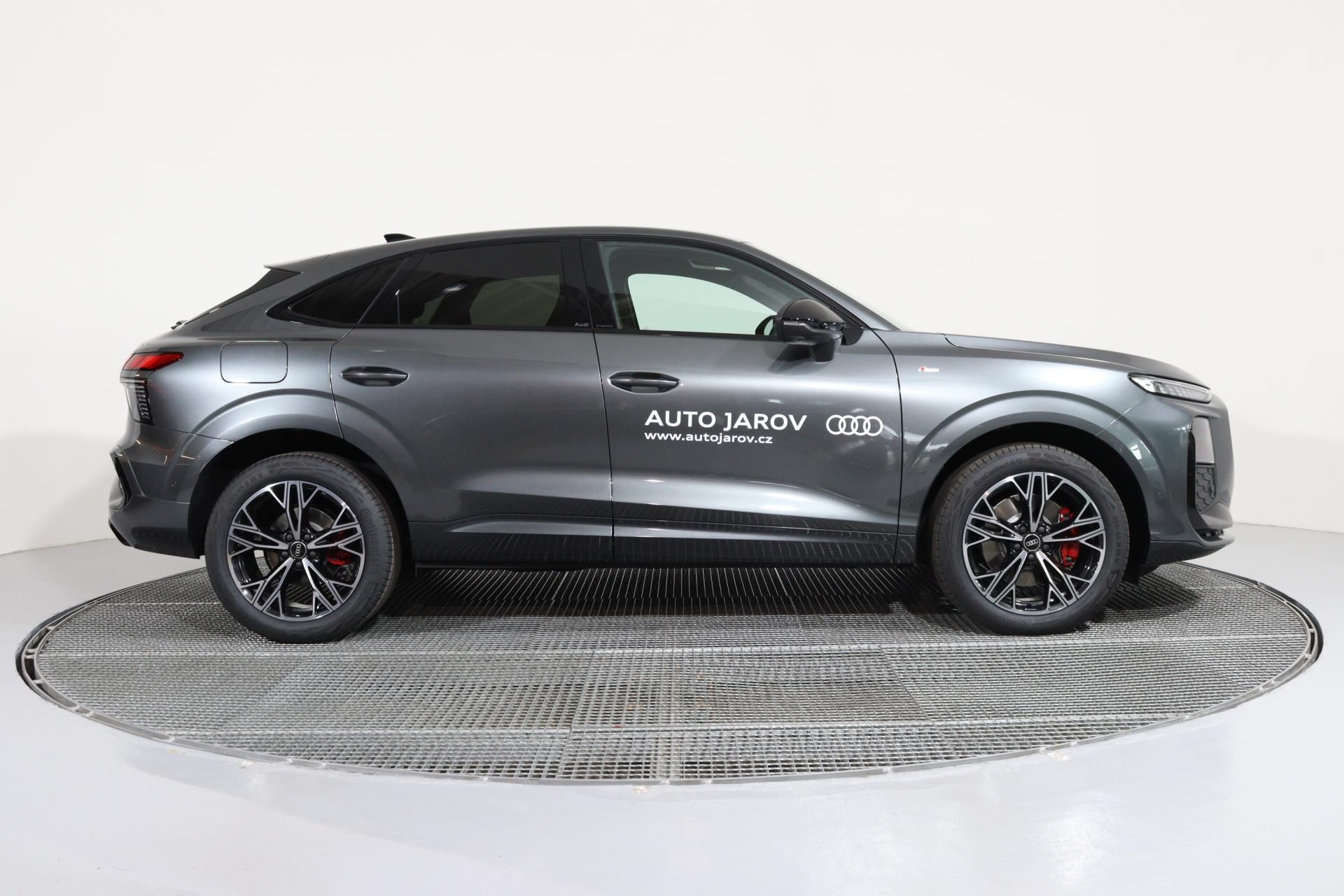 Audi Q3, Spb TFSI quattro Stronic - fotka 4