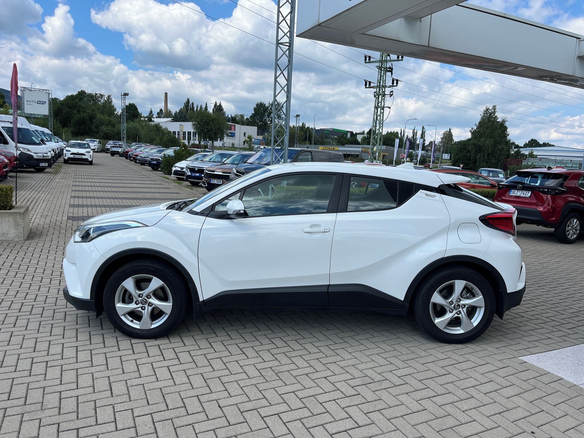 Toyota C-HR, 1,2 Turbo 116k Active - fotka 3