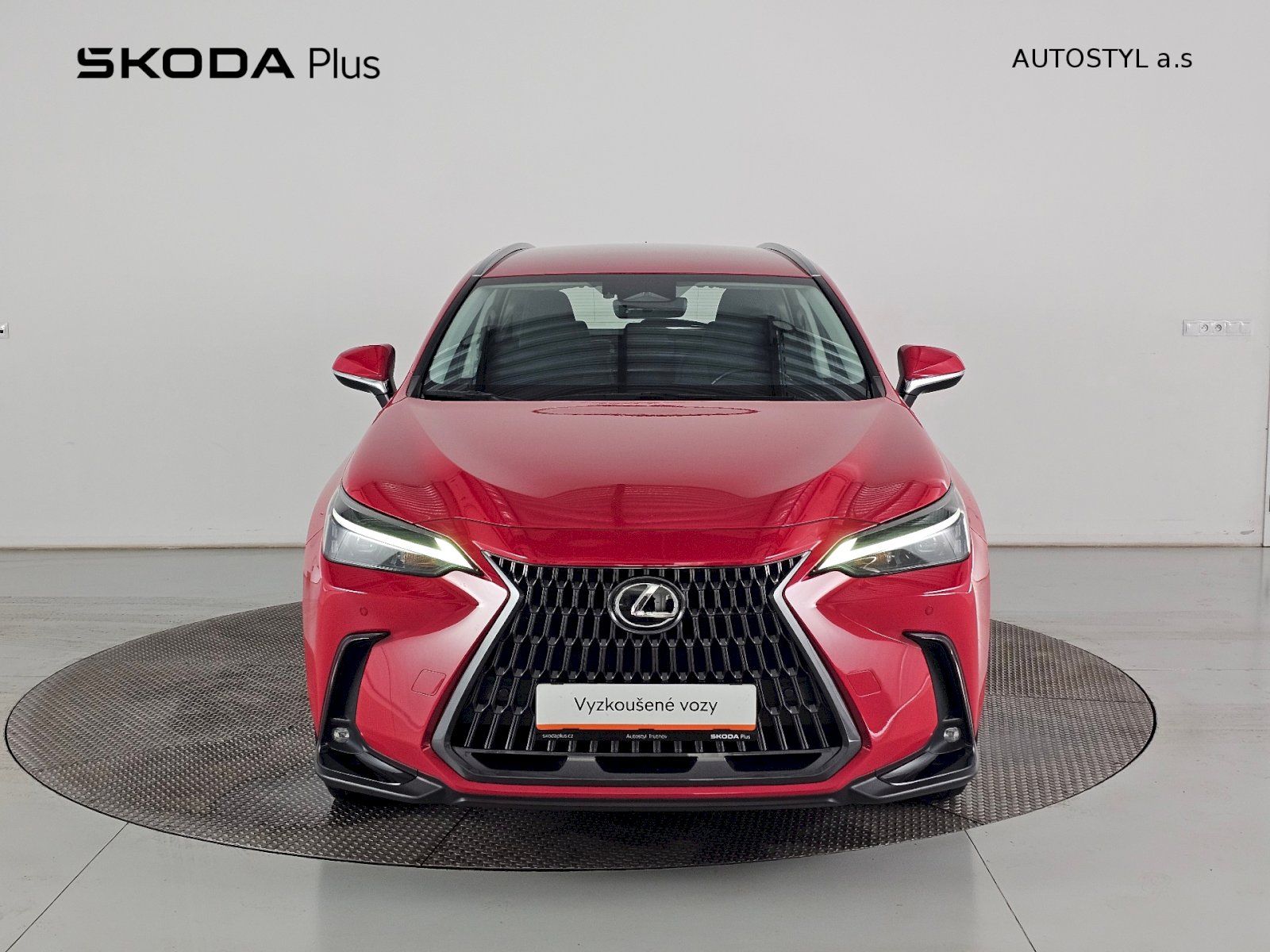 Lexus NX 350h, 2.5HEV Comfort TOP - fotka 4
