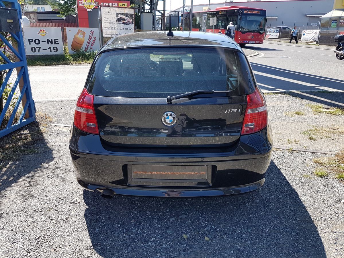 BMW Řada 1, 116 2.0i 89KW 89.000KM - fotka 5