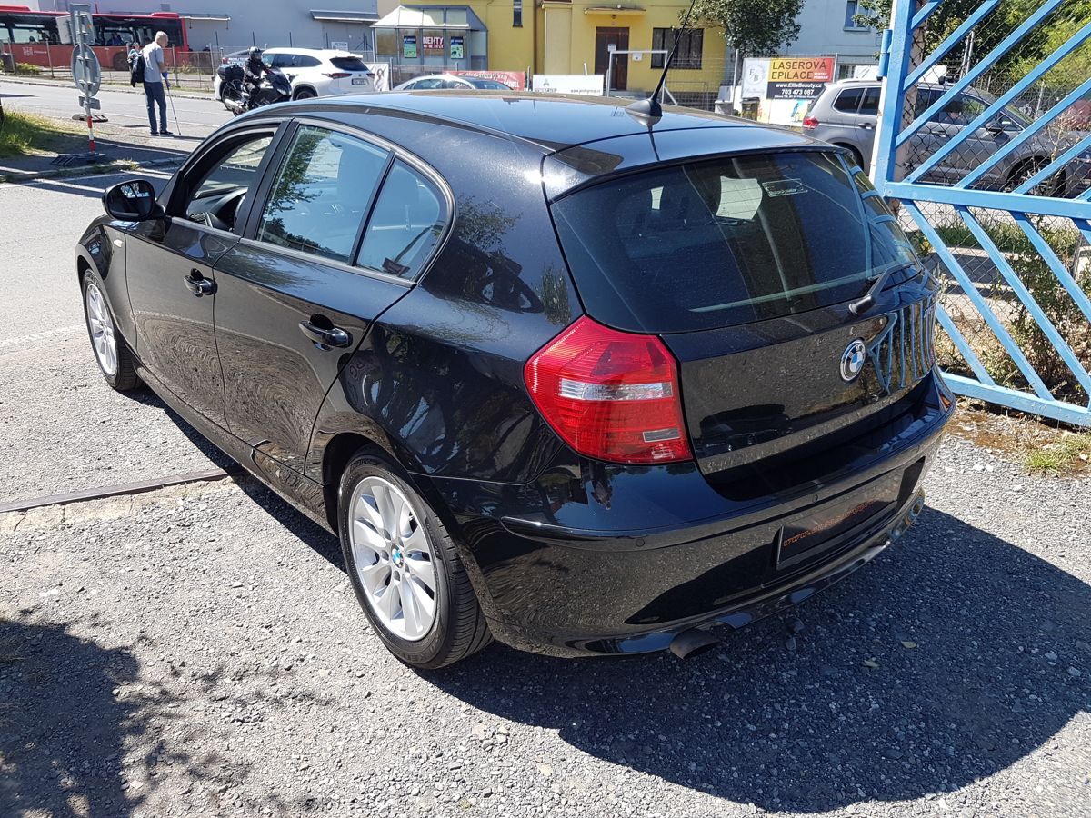 BMW Řada 1, 116 2.0i 89KW 89.000KM - fotka 4