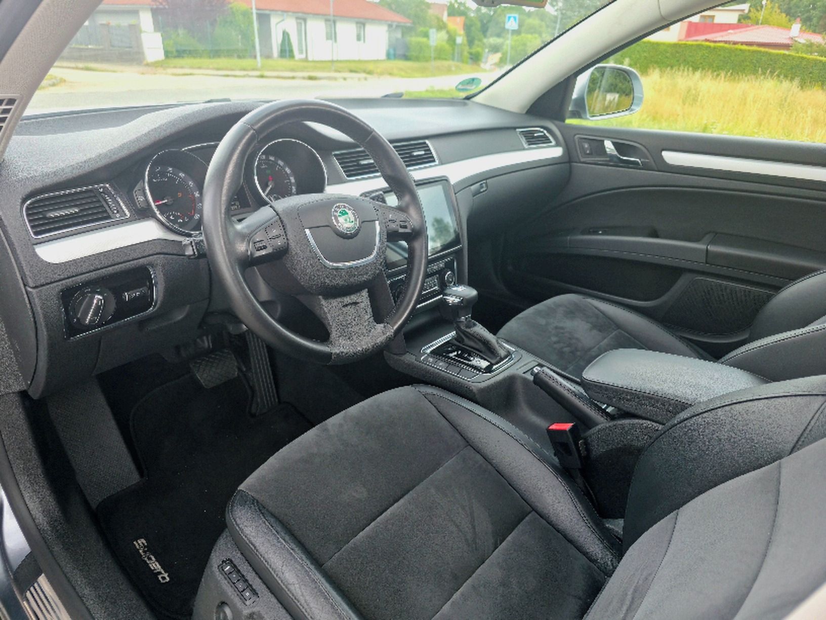 Škoda Superb, Elegance 2.0TDI/125kW 6DSG-taž - fotka 6