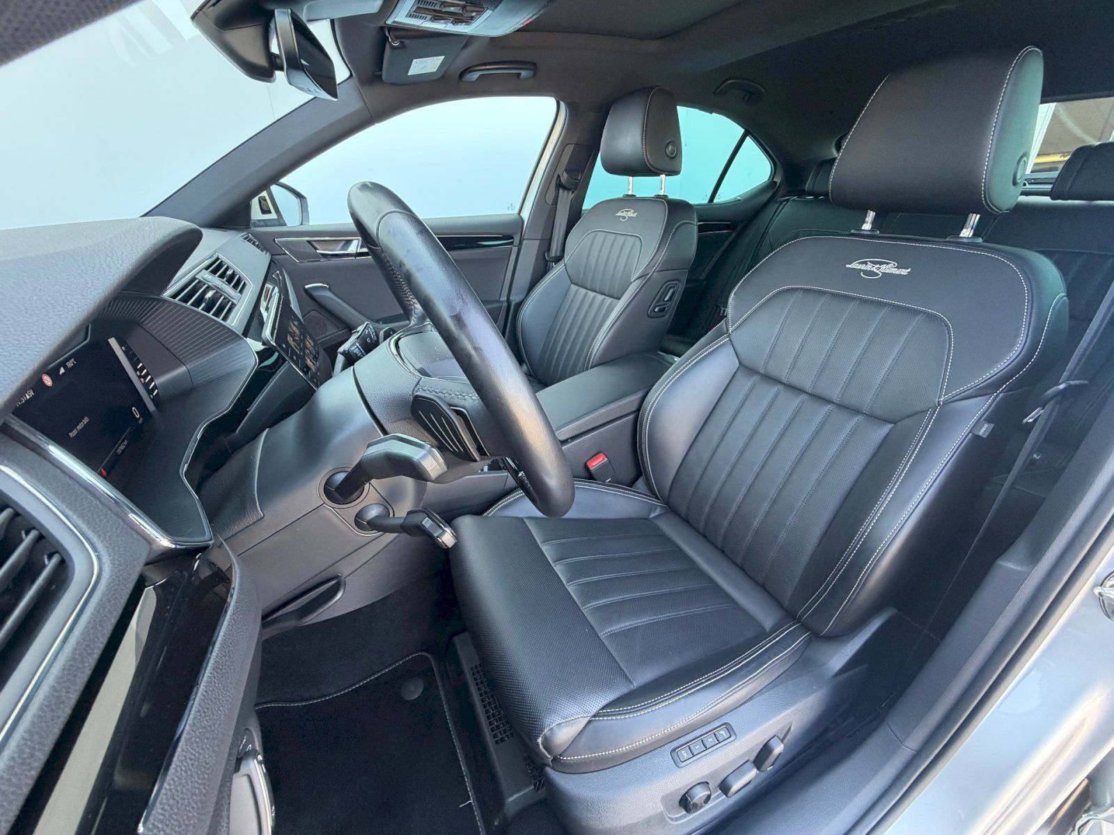 Škoda Superb, 2.0TSI 206kW 4x4 L&K DSG - fotka 6