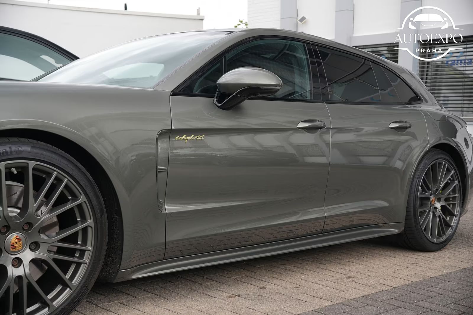 Porsche Panamera, 4 E-Hybrid Sport Turismo Sport - fotka 5
