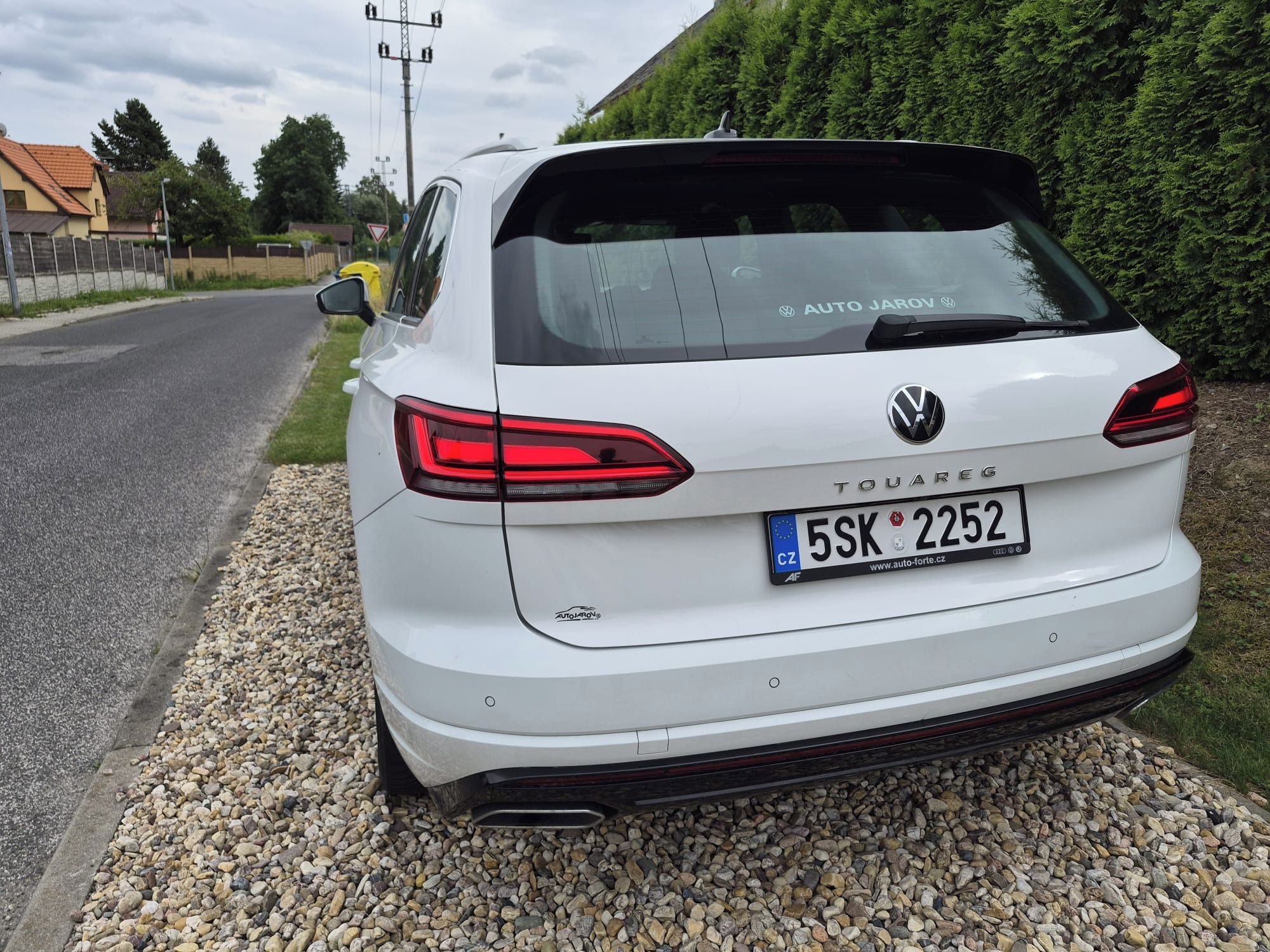 Volkswagen Touareg, 3.0TDI R-Line, 210kw 4x4, taž. - fotka 5