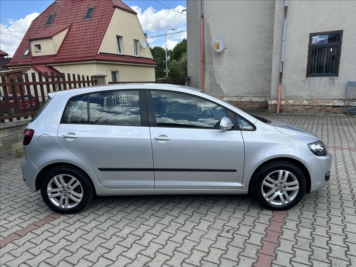 Volkswagen Golf Plus, 1,6 MPI 1.majitel TRENDLINE - fotka 2