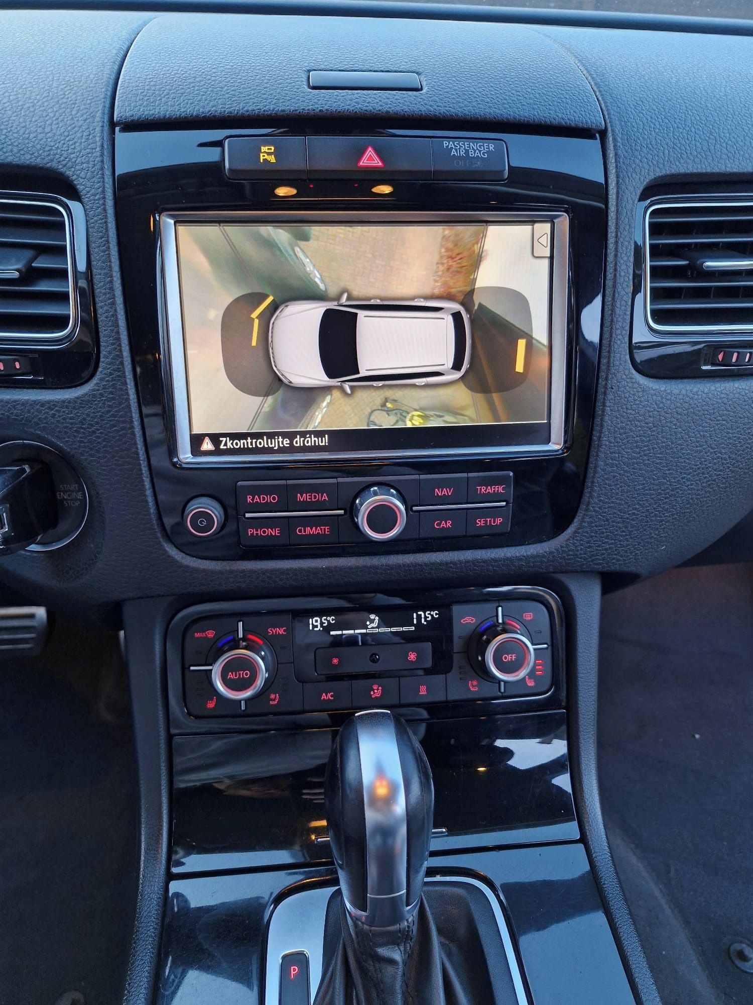 Volkswagen Touareg, Volkswagen Touareg, R-LINE 3.0 - fotka 3