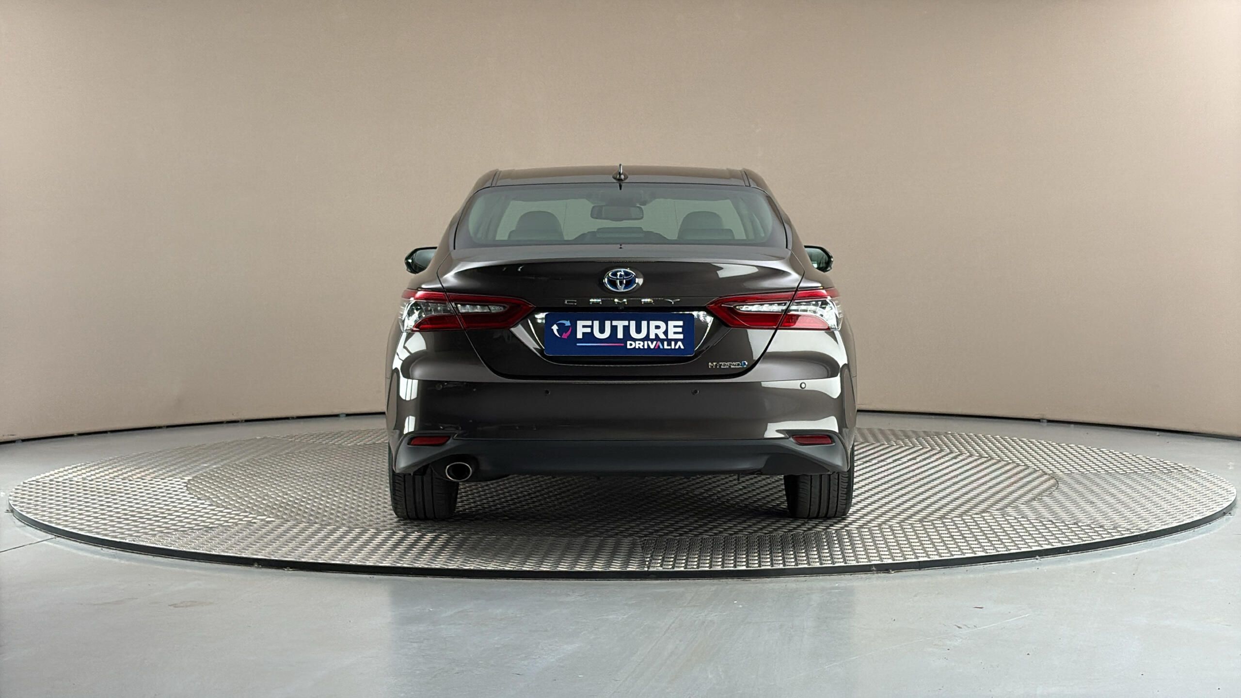 Toyota Camry, 2.5 Hybrid AUT Executive - fotka 5