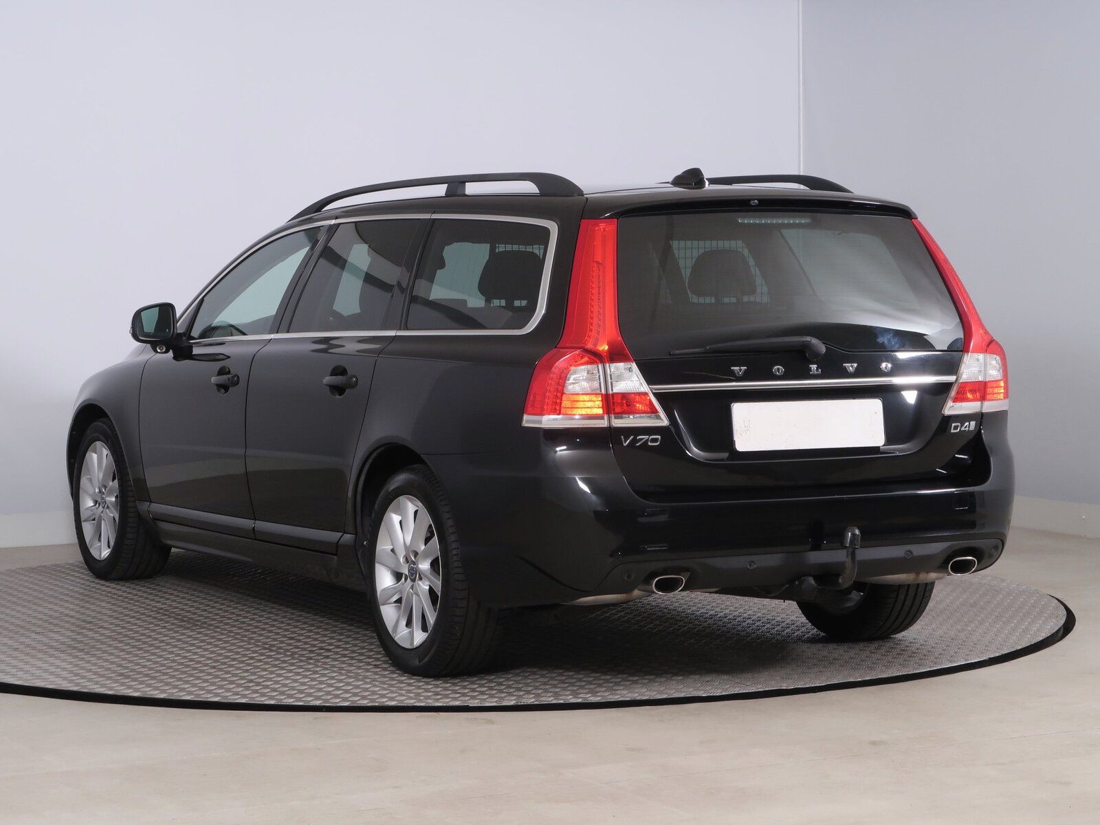 Volvo V70, D4, Kůže, Navi - fotka 4