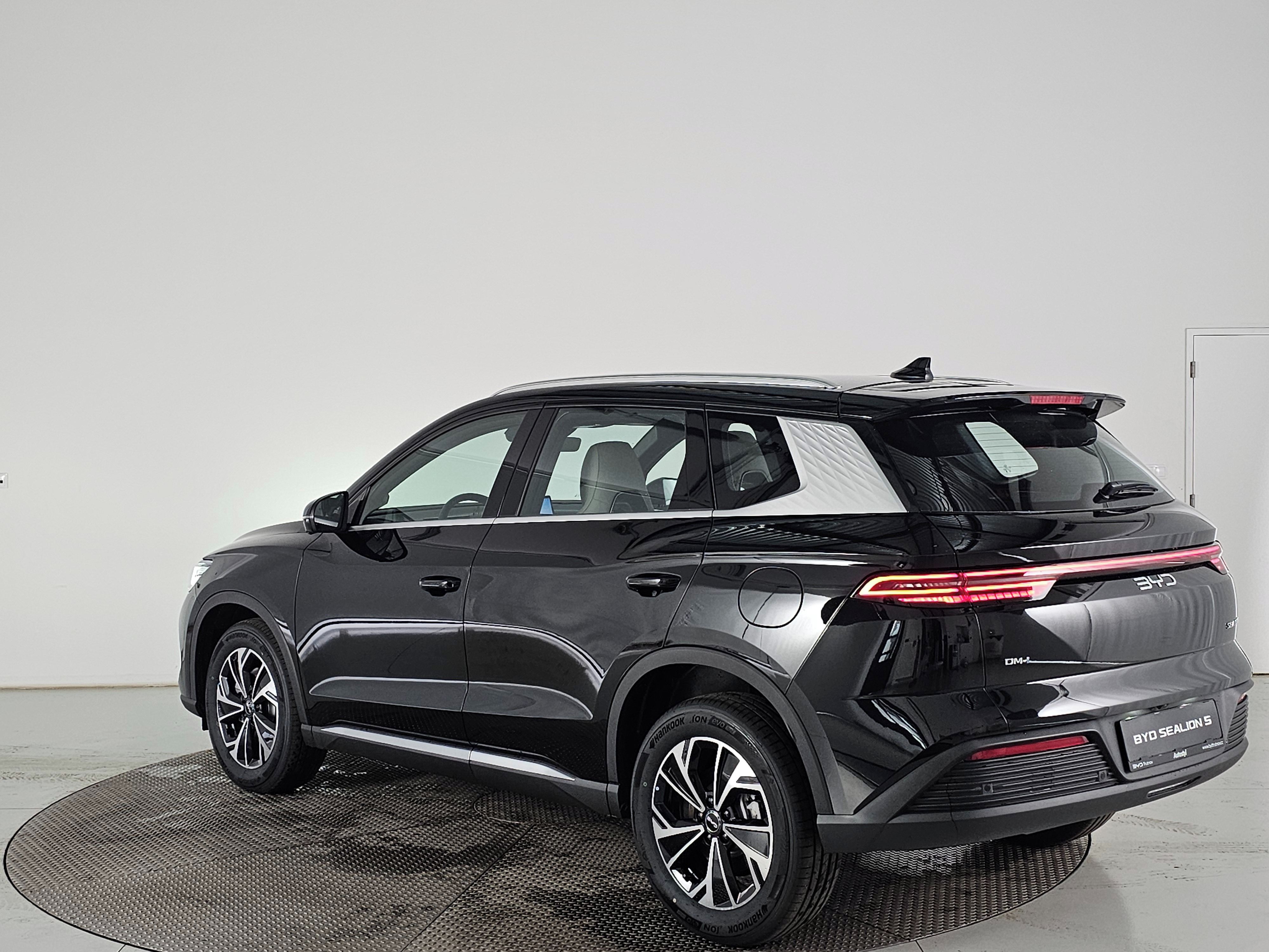 BYD, Sealion 5 DM-i 212k Design - fotka 3