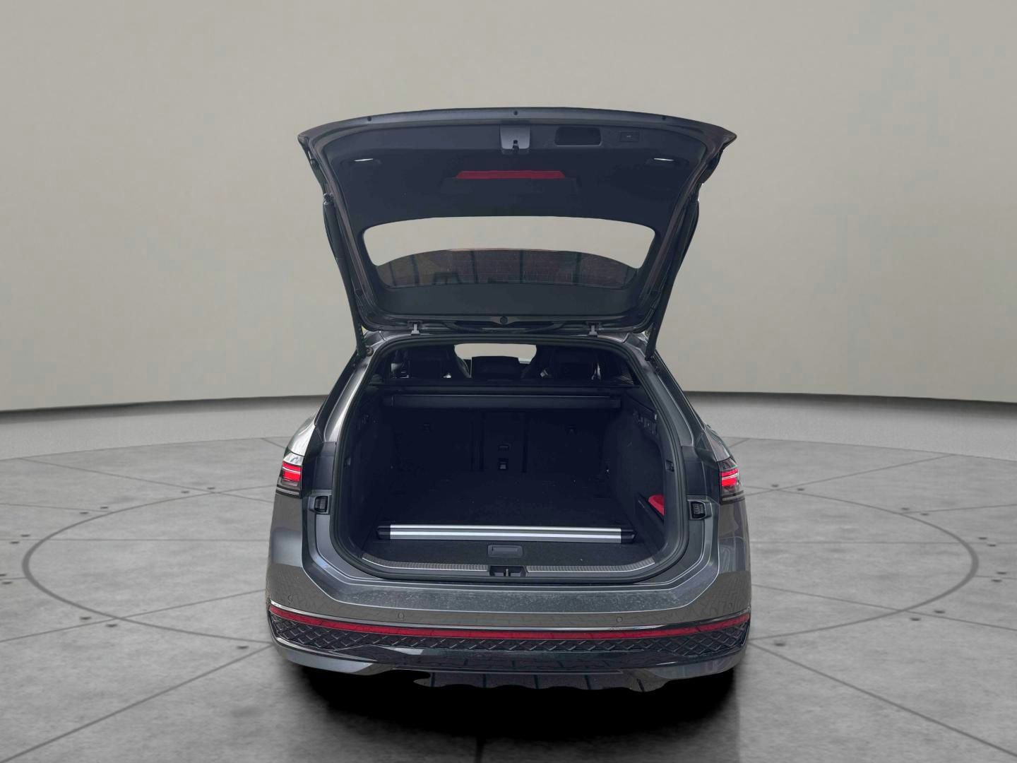 Volkswagen Passat, R-Line People - fotka 4