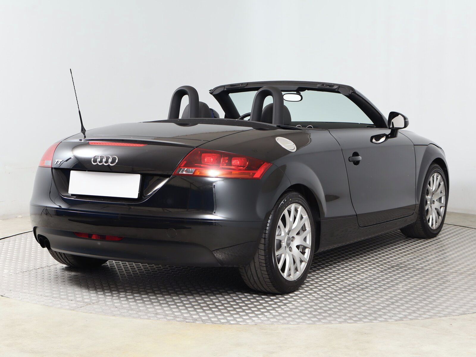 Audi TT, 2.0 TFSI, ČR,1.maj, Serv.kniha - fotka 5
