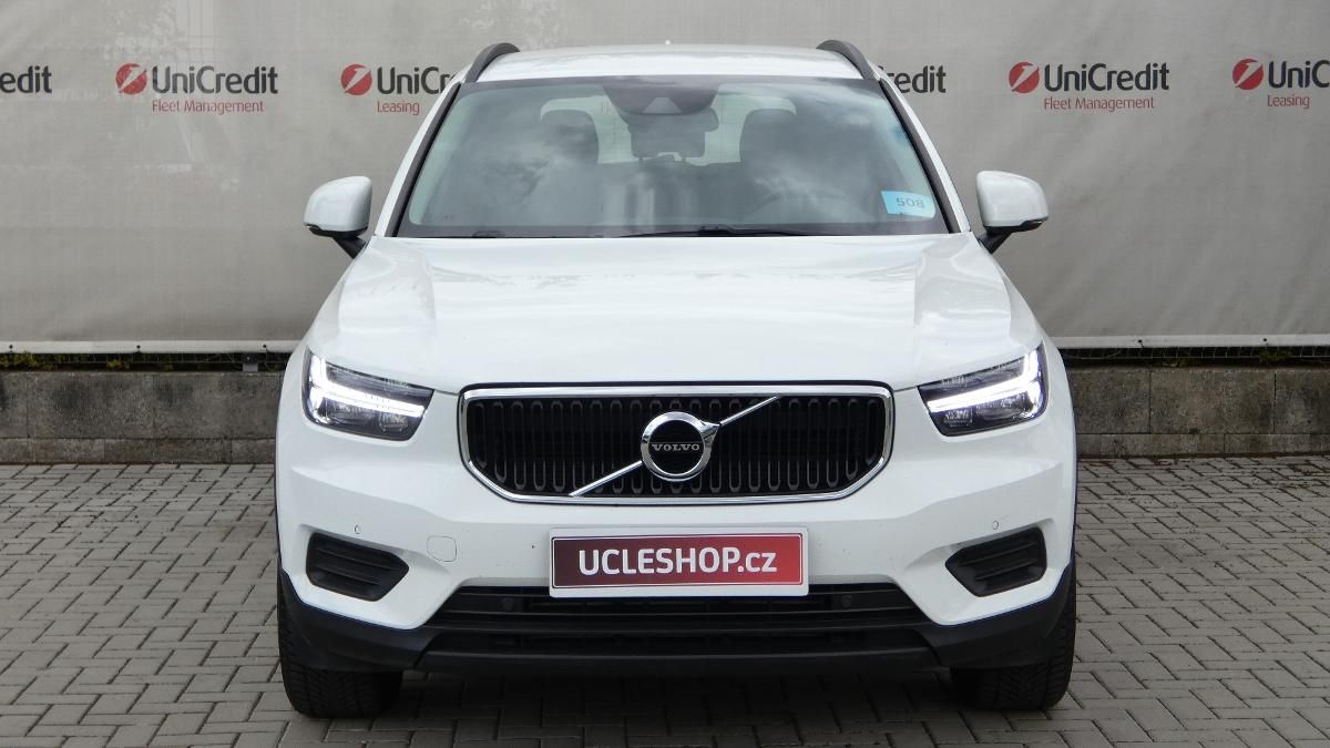 Volvo XC40, T2 FWD Momentum Core - fotka 2