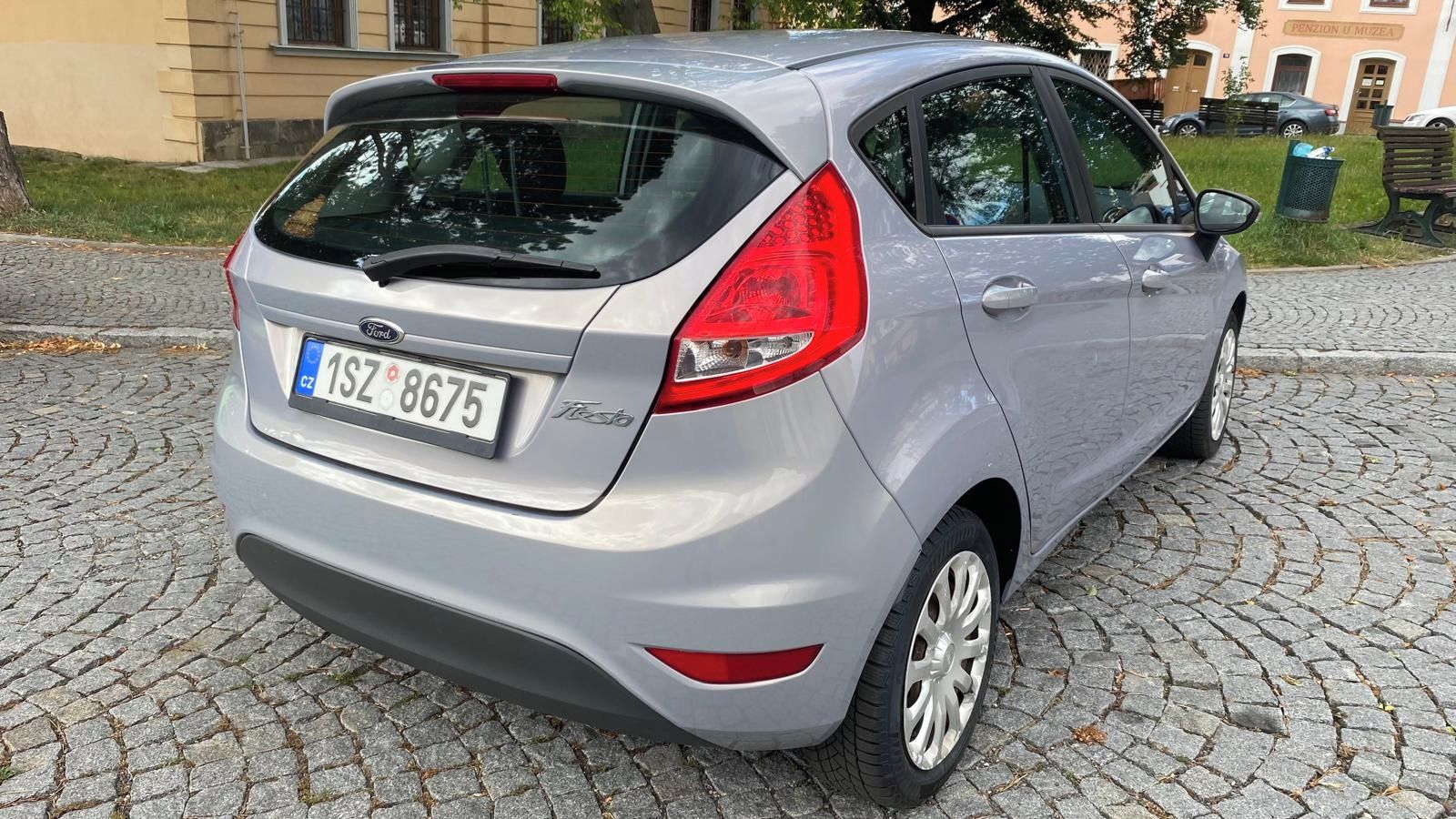 Ford Fiesta, 1,25, 44 kW, servisní knížka - fotka 4